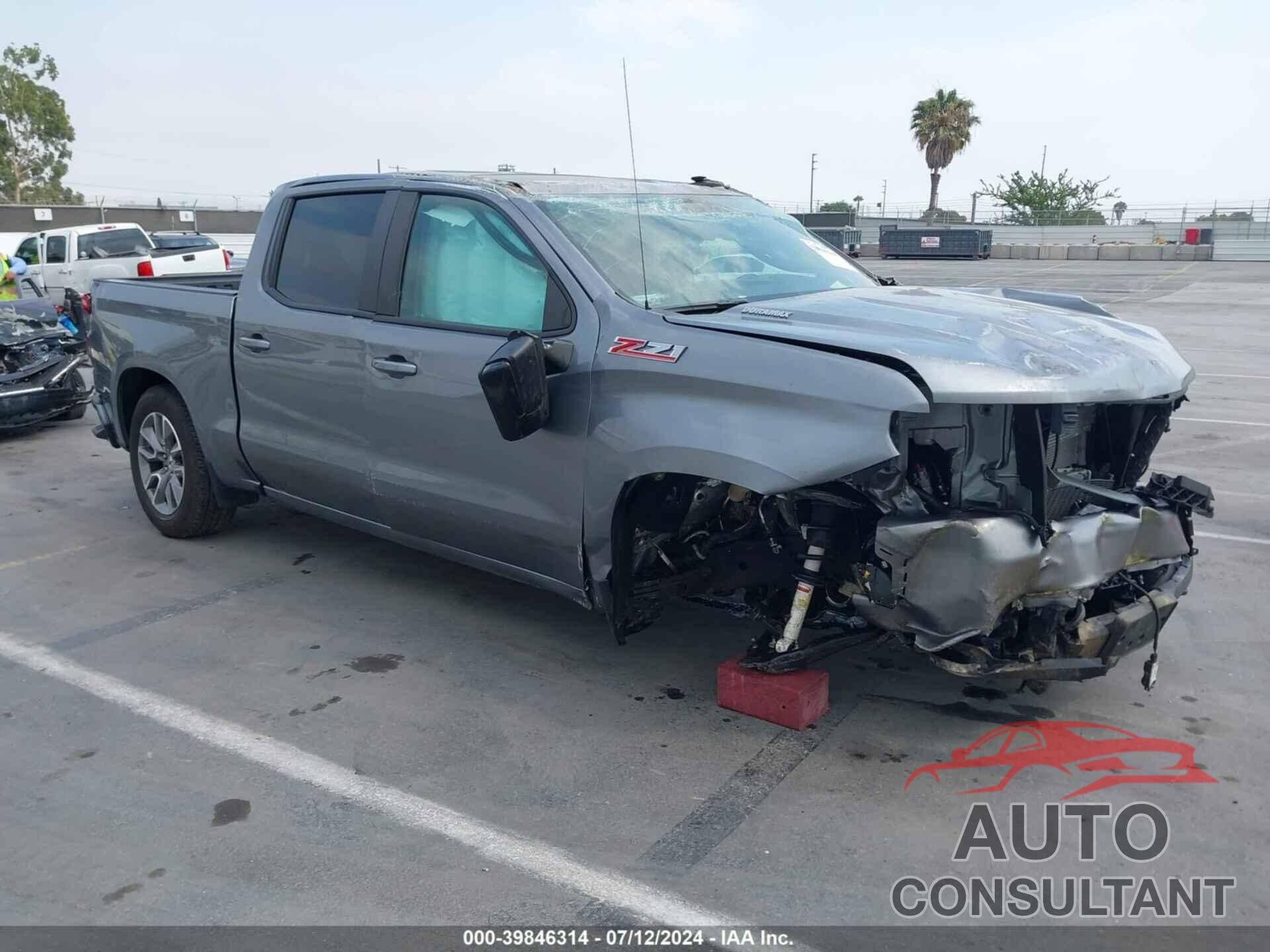 CHEVROLET SILVERADO 1500 2021 - 1GCUYEET5MZ230337