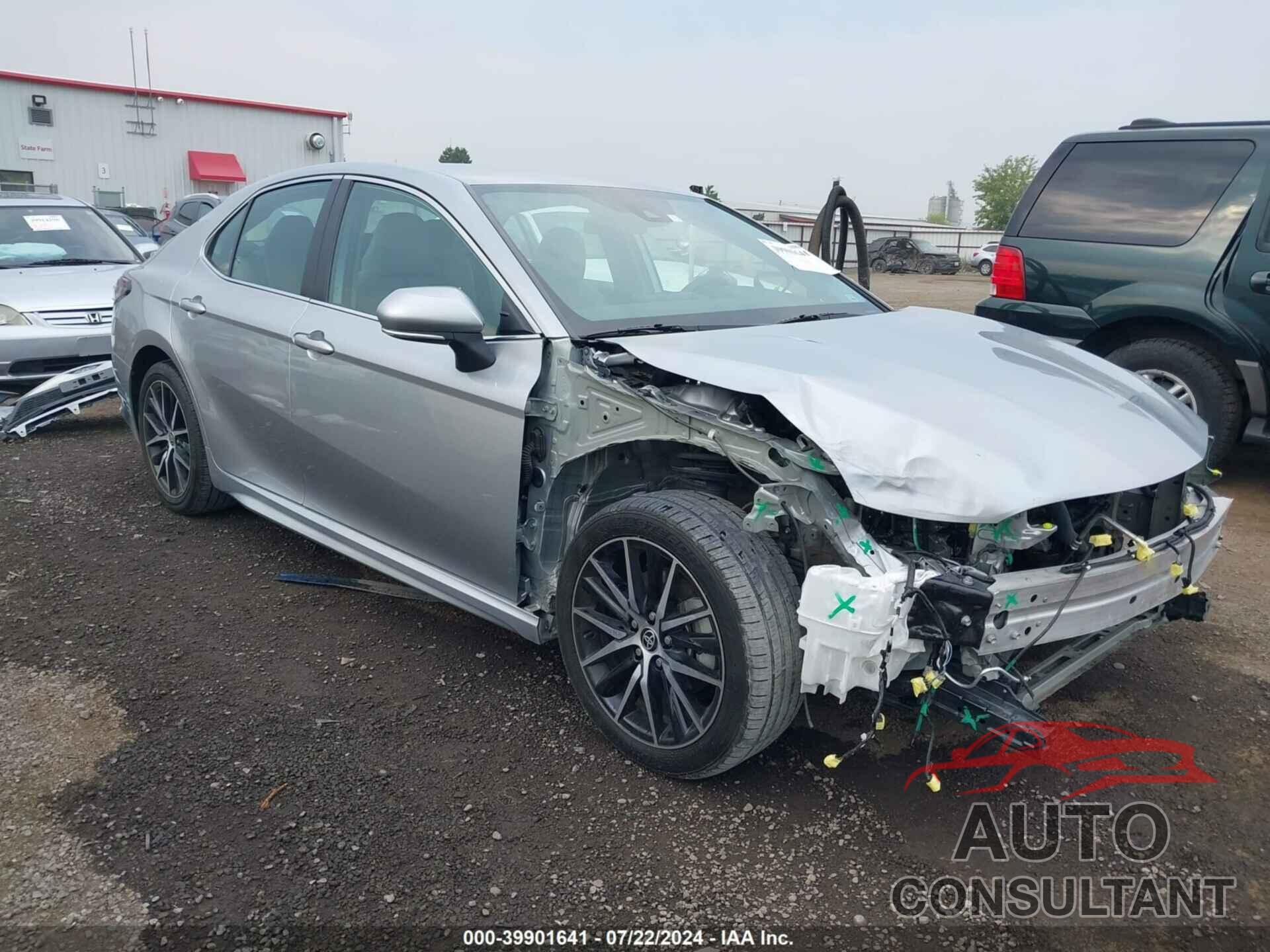 TOYOTA CAMRY 2023 - 4T1G11BK7PU084929