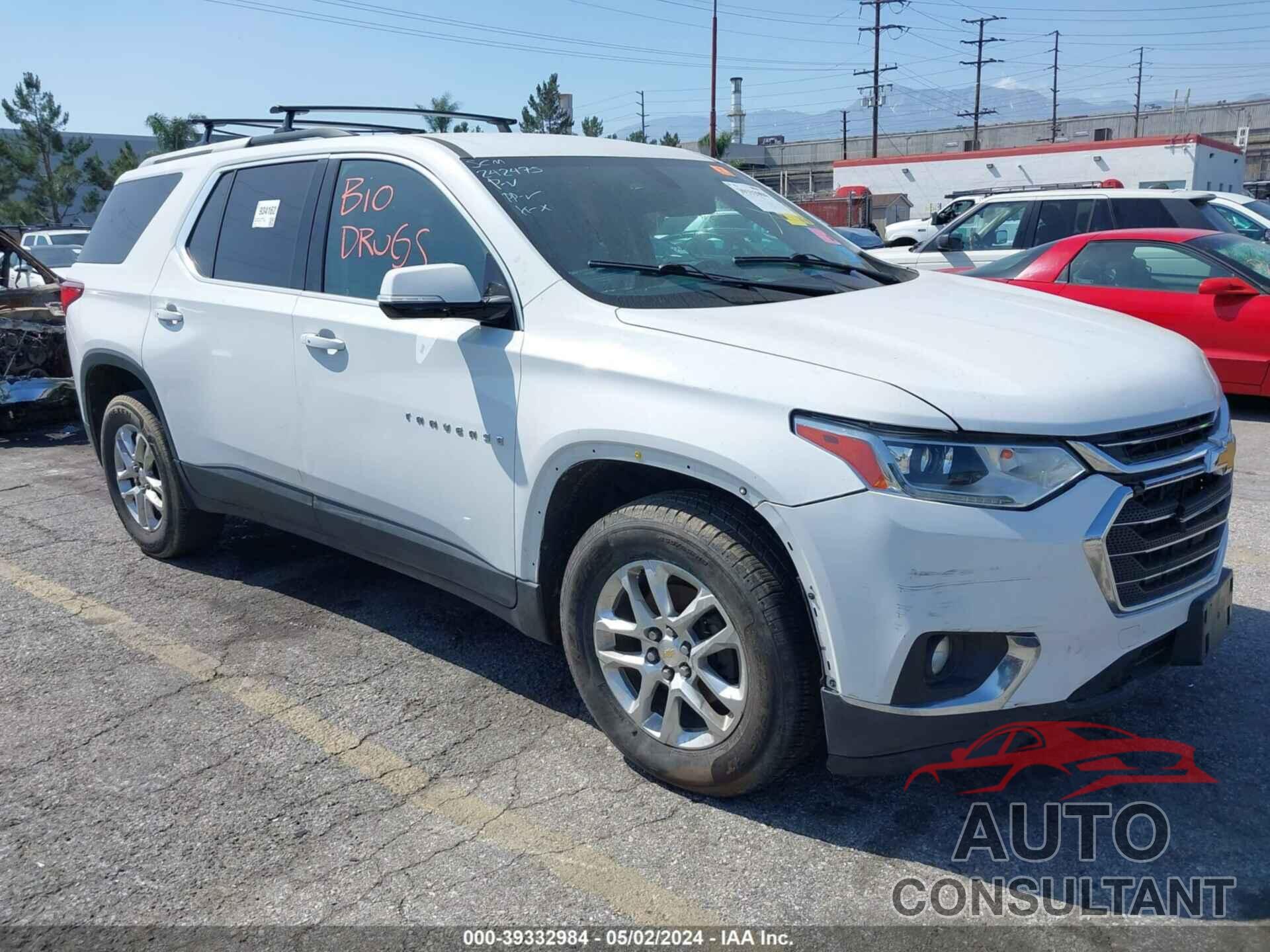 CHEVROLET TRAVERSE 2018 - 1GNERGKW4JJ242475