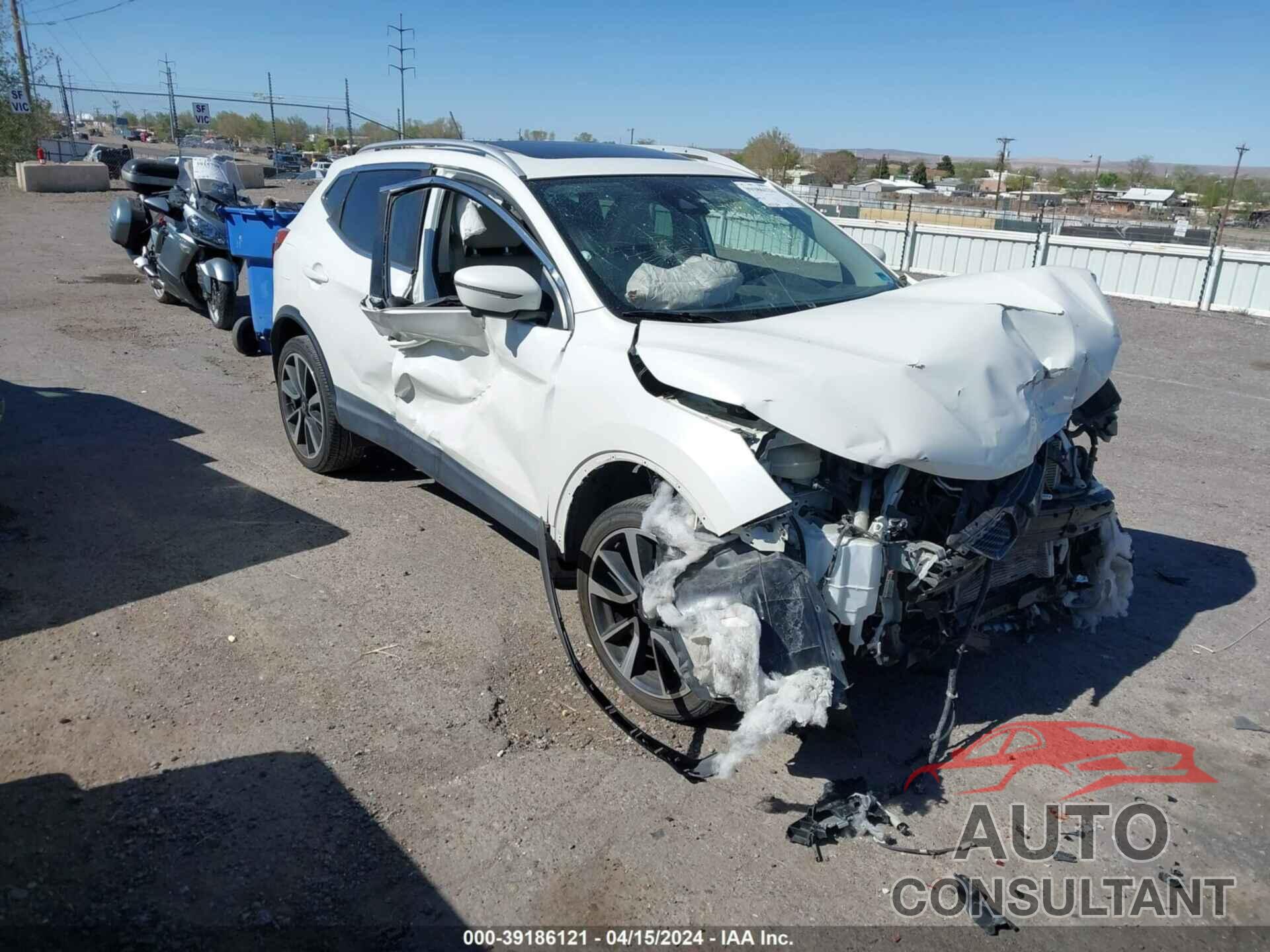 NISSAN ROGUE SPORT 2018 - JN1BJ1CP3JW153817