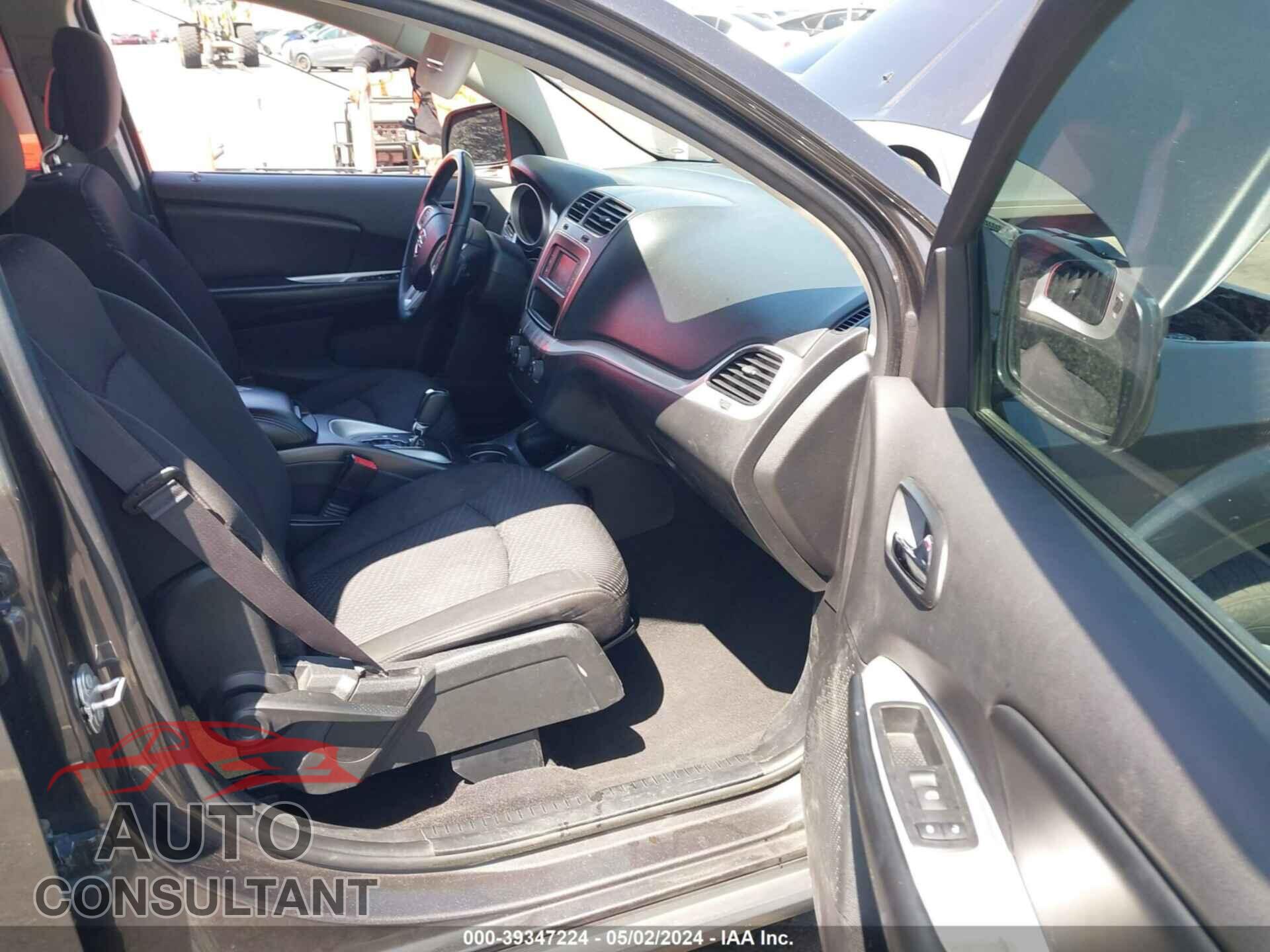 DODGE JOURNEY 2017 - 3C4PDCBB0HT600096