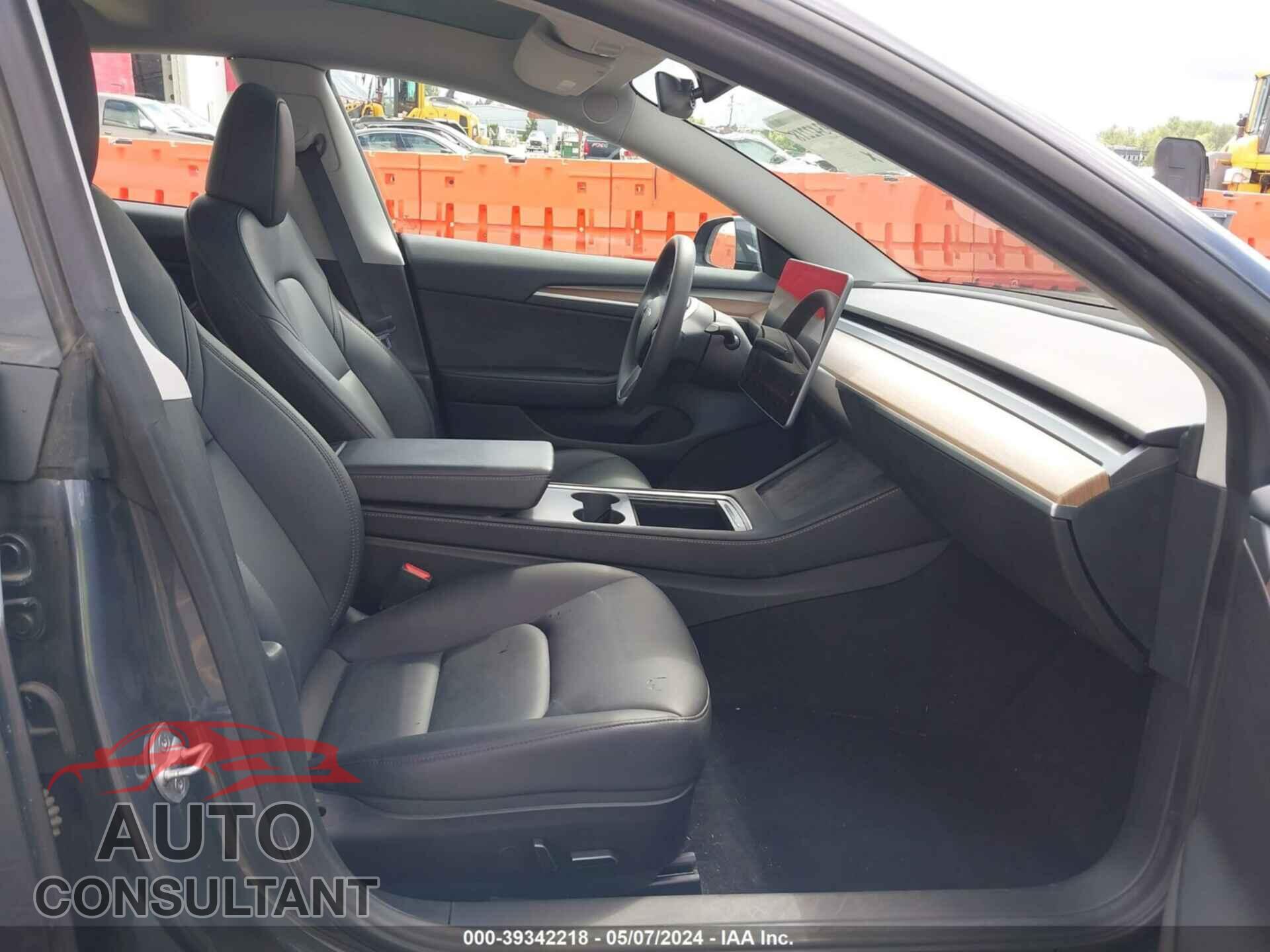 TESLA MODEL 3 2023 - 5YJ3E1EB6PF595513