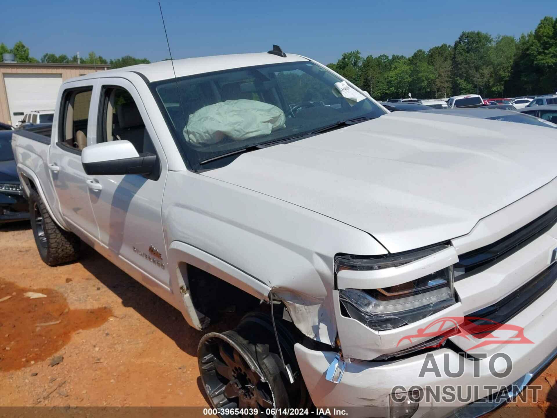 CHEVROLET SILVERADO 1500 2017 - 3GCUKREC4HG261769