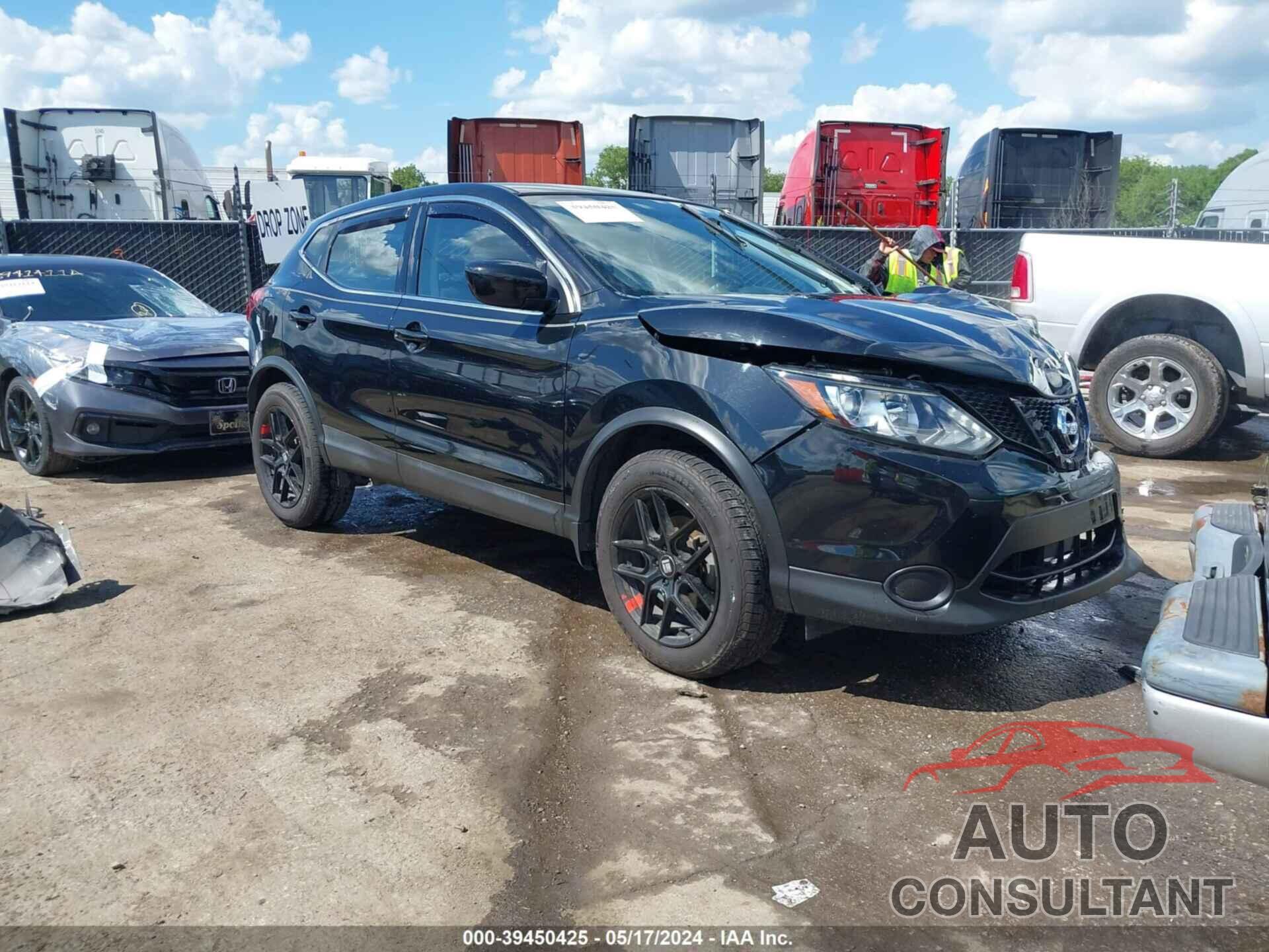 NISSAN ROGUE SPORT 2017 - JN1BJ1CR4HW135449