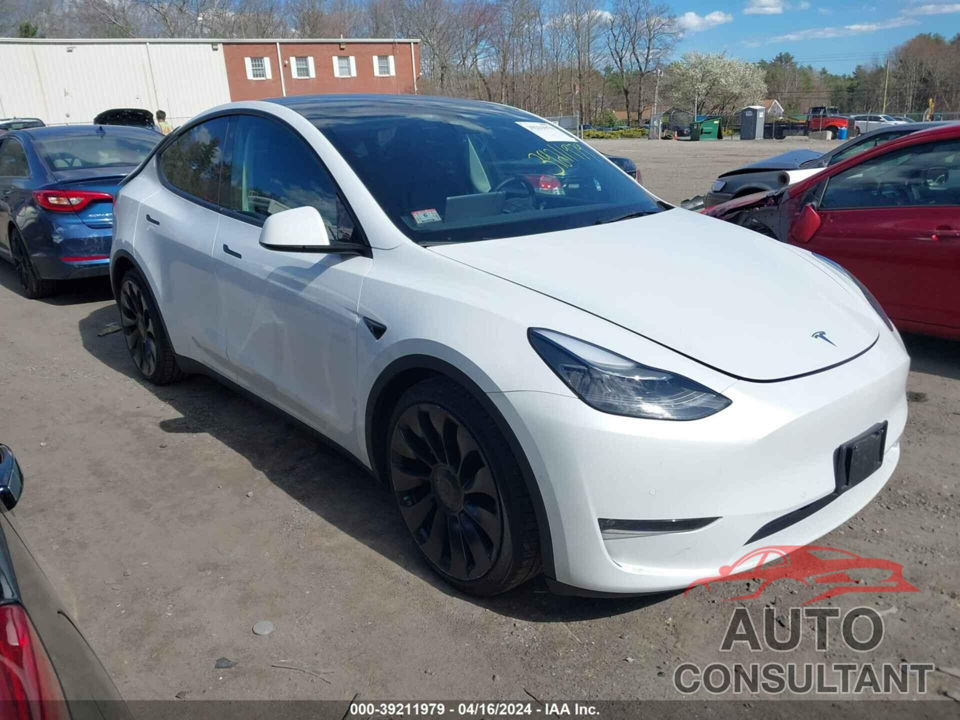 TESLA MODEL Y 2022 - 7SAYGDEF6NF457457