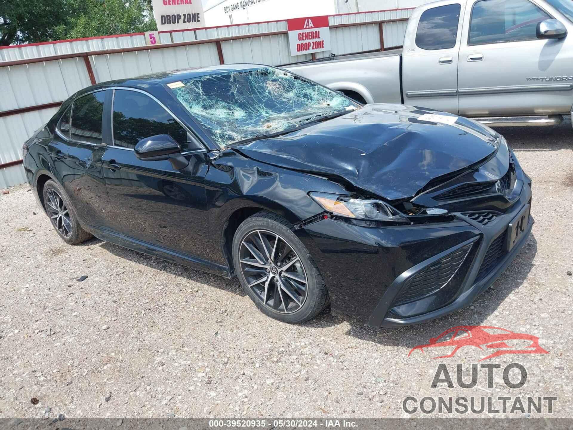 TOYOTA CAMRY 2021 - 4T1G11AK5MU465675