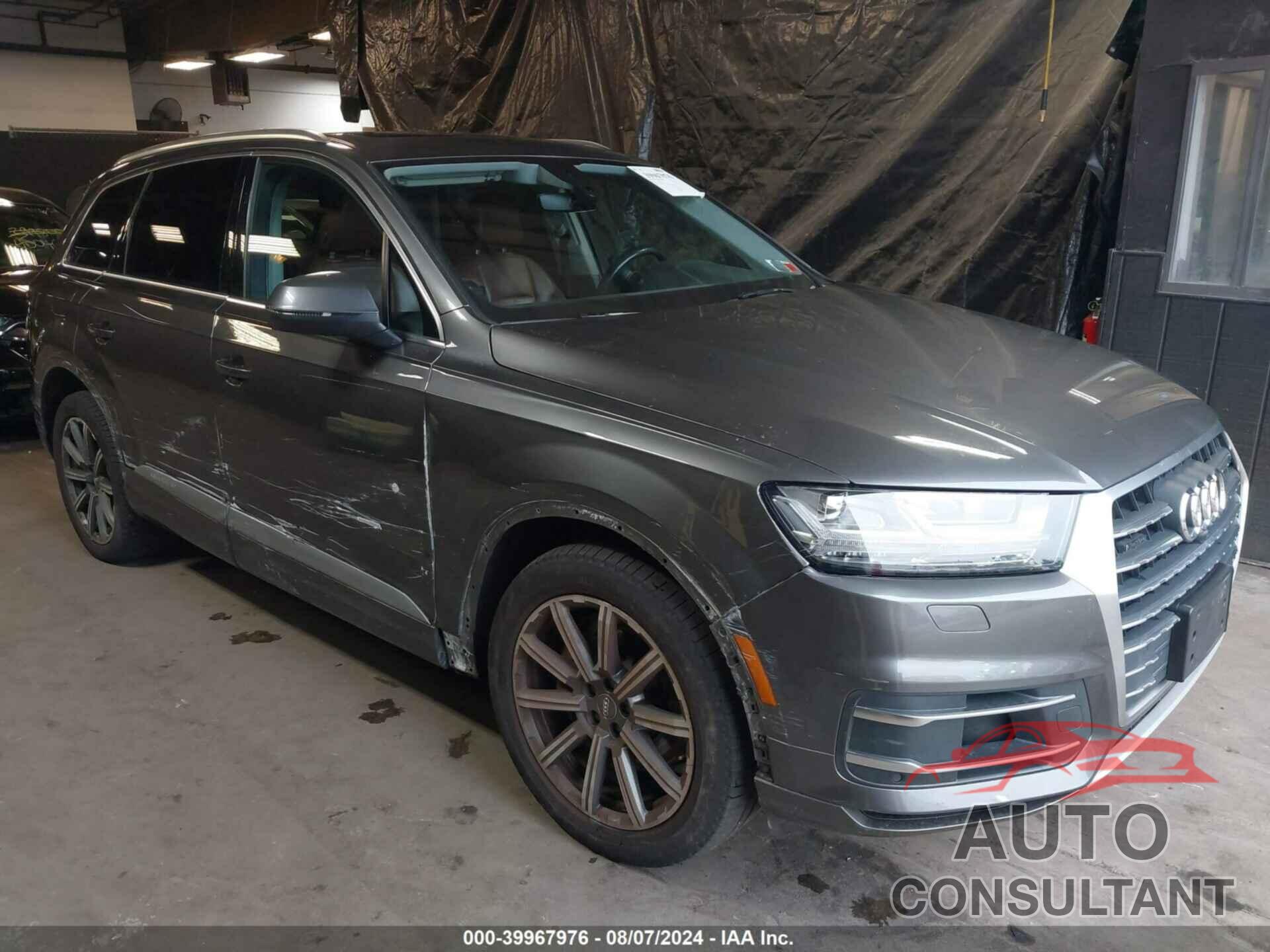 AUDI Q7 2018 - WA1LAAF70JD046131