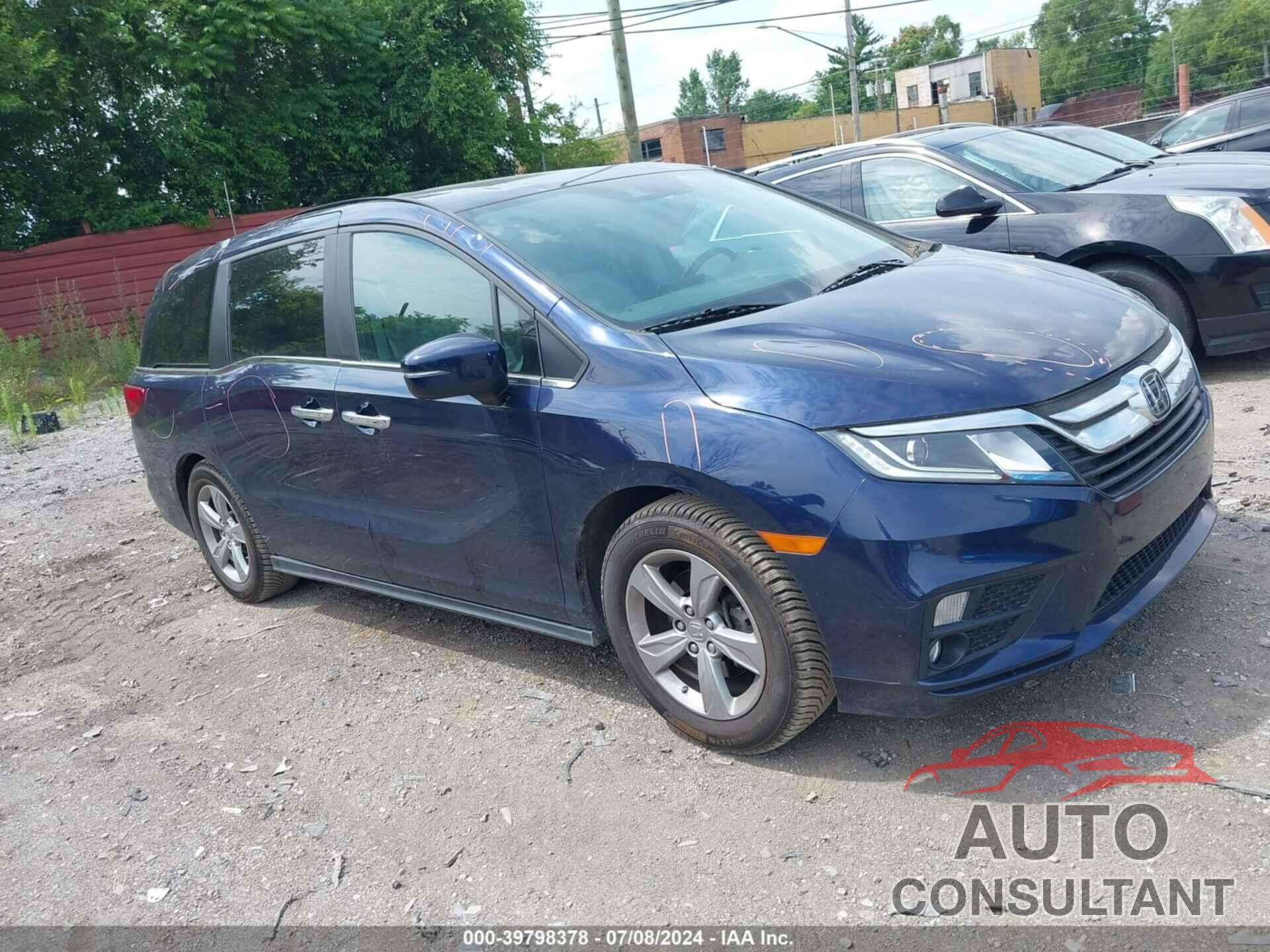 HONDA ODYSSEY 2018 - 5FNRL6H76JB004415