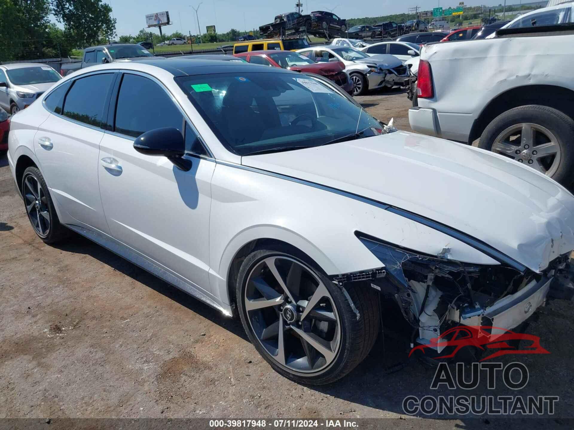 HYUNDAI SONATA 2023 - KMHL44J2XPA261757