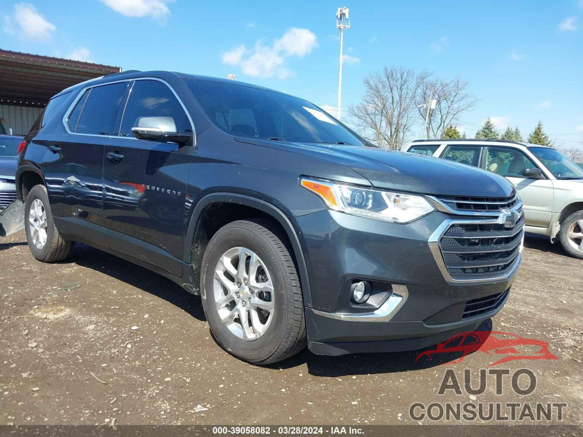 CHEVROLET TRAVERSE 2018 - 1GNERGKW2JJ166478