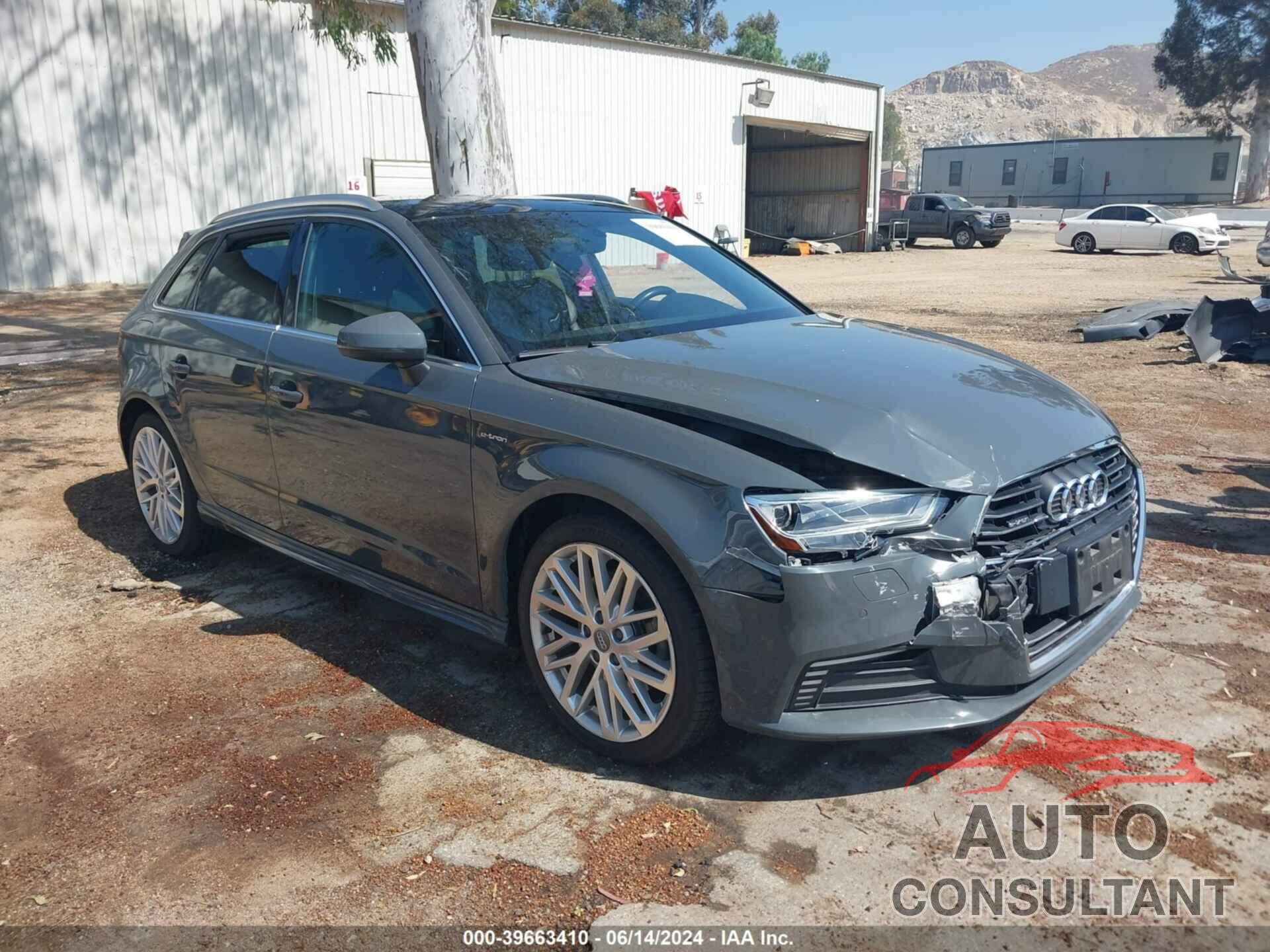 AUDI A3 E-TRON 2018 - WAUTPBFFXJA056584