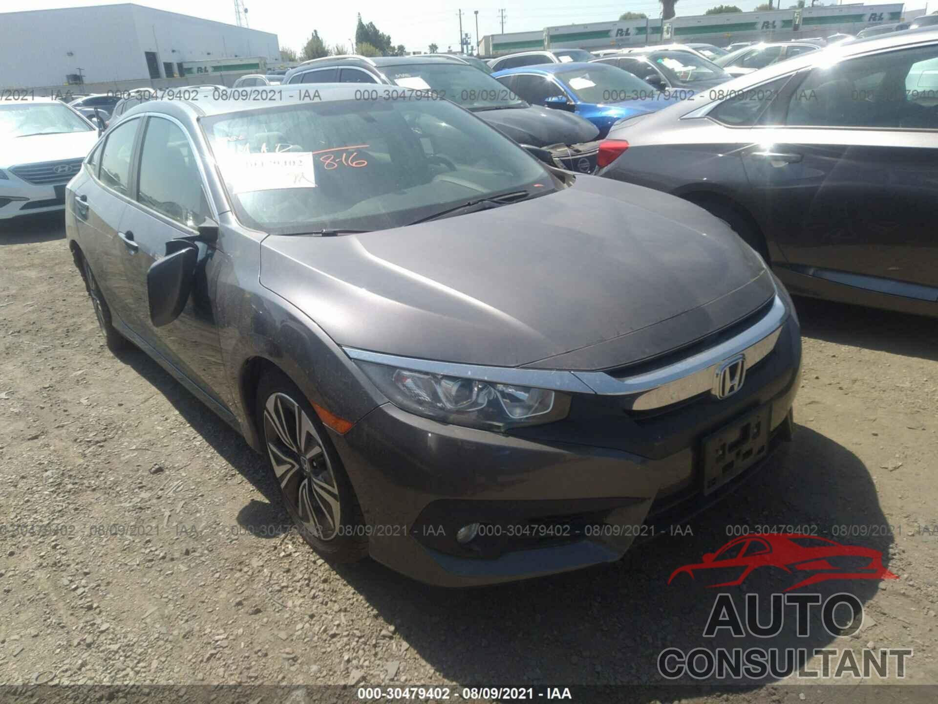 HONDA CIVIC SEDAN 2018 - JHMFC1F36JX001315