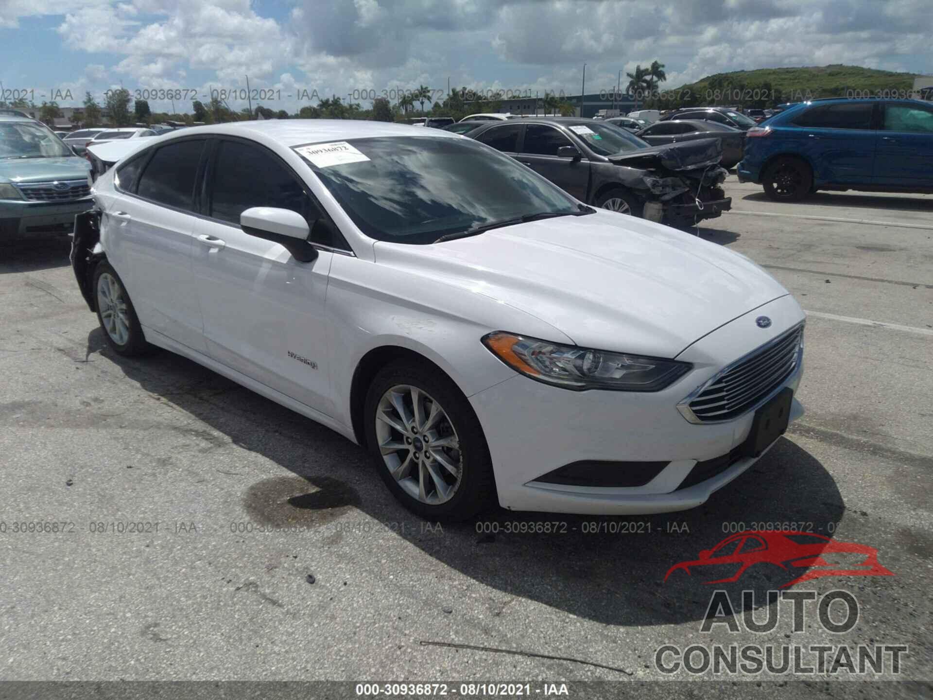 FORD FUSION 2017 - 3FA6P0LU1HR237893
