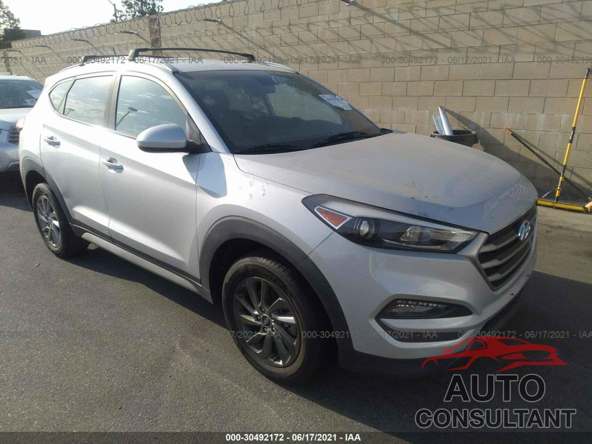 HYUNDAI TUCSON 2017 - KM8J33A41HU563234