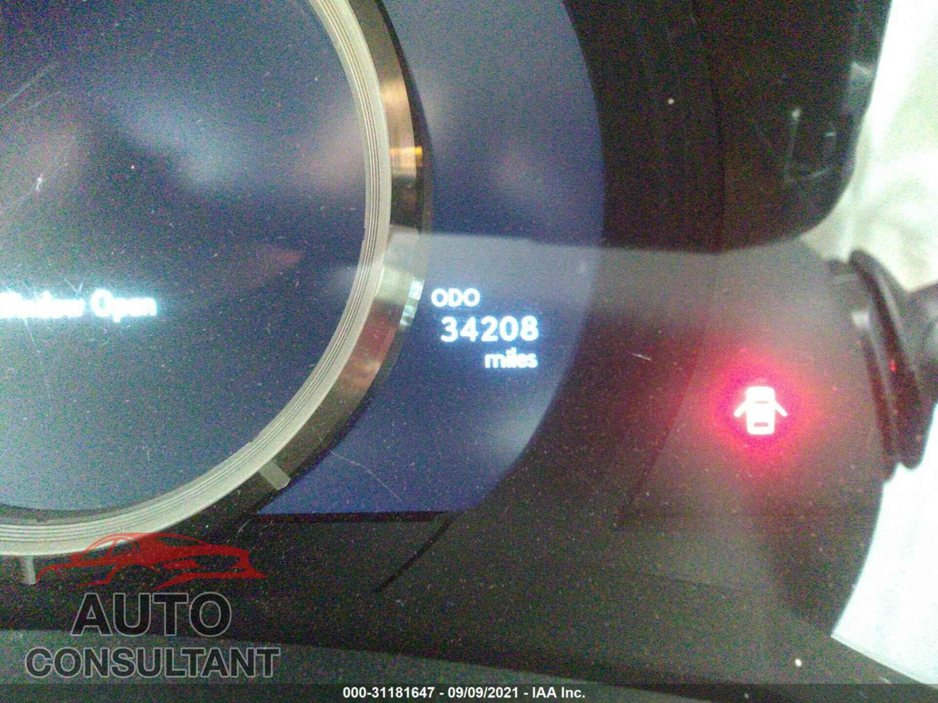 LEXUS IS 2017 - JTHCM1D21H5019639