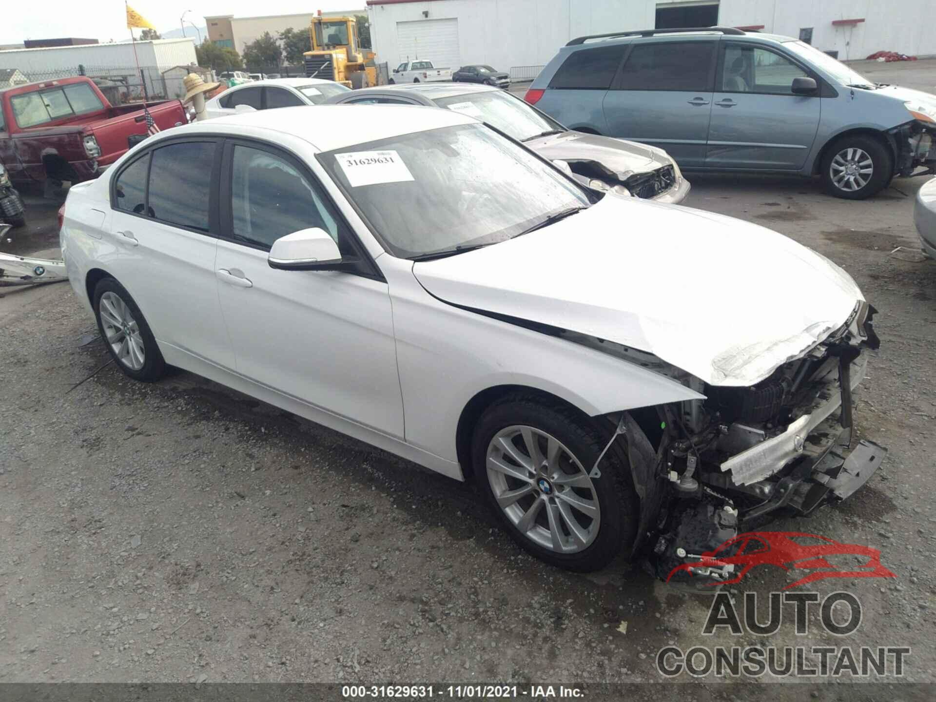 BMW 3 SERIES 2018 - WBA8A9C55JAH14875