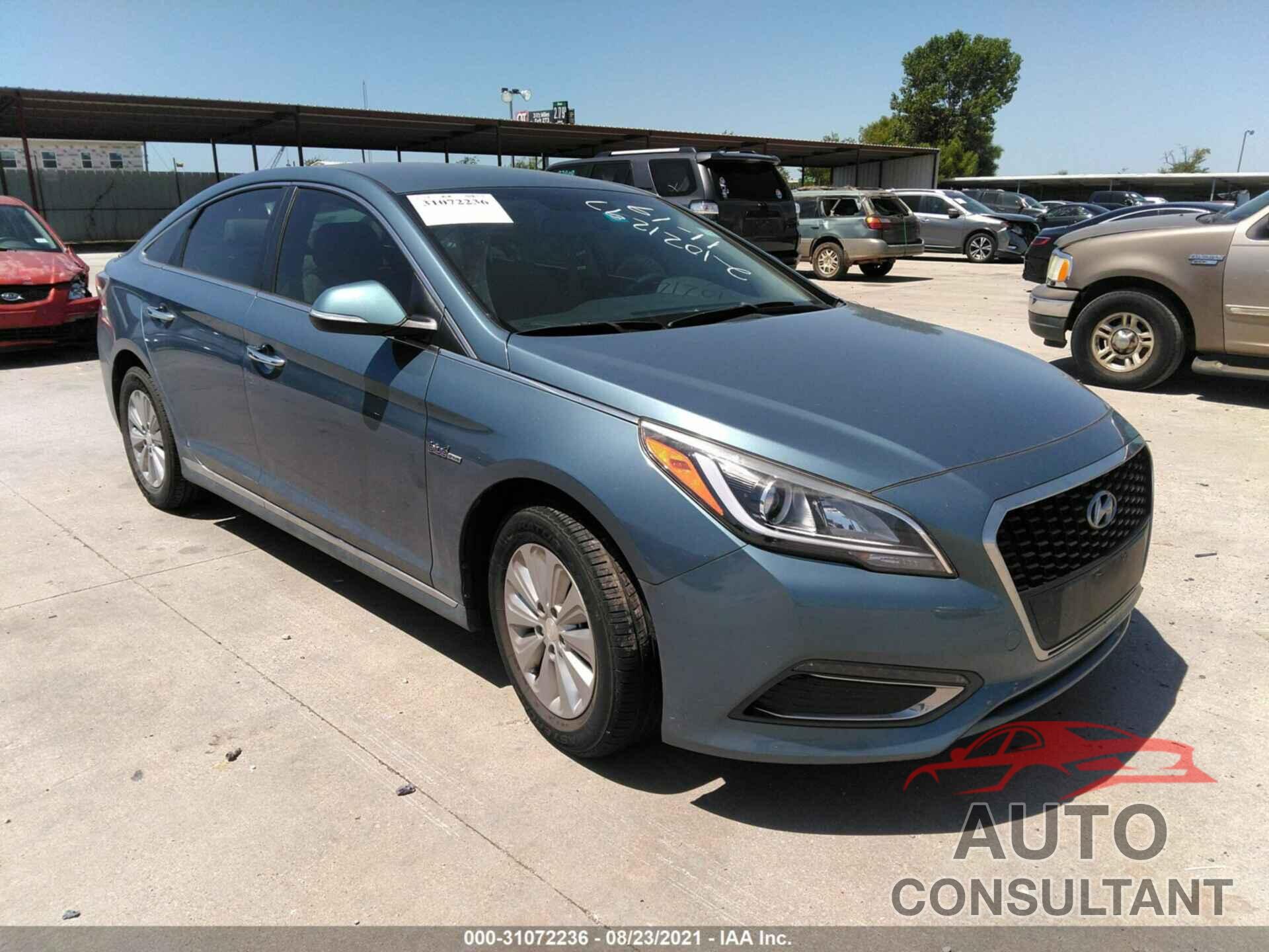 HYUNDAI SONATA HYBRID 2016 - KMHE24L18GA015230