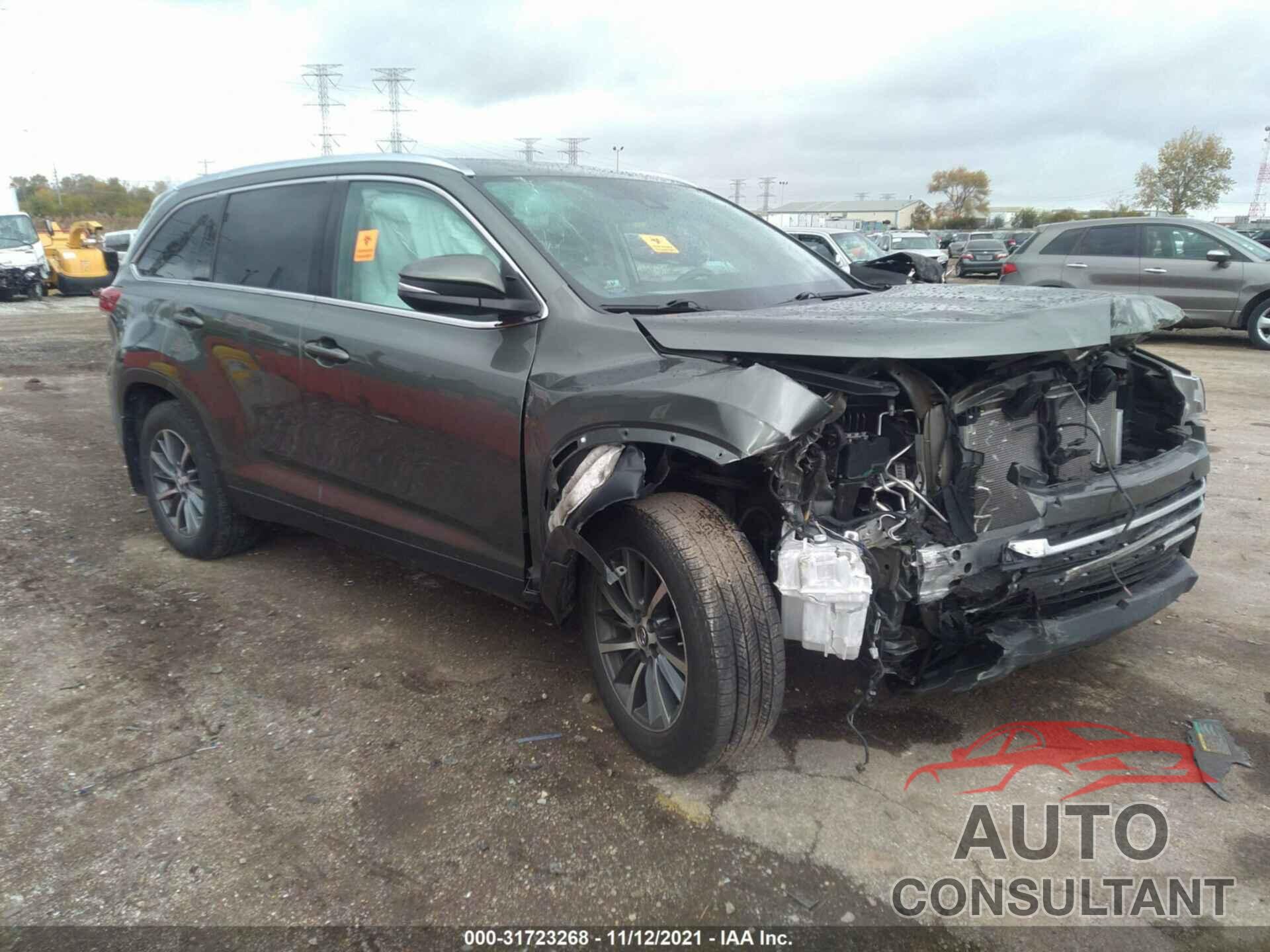TOYOTA HIGHLANDER 2019 - 5TDJZRFH0KS918794