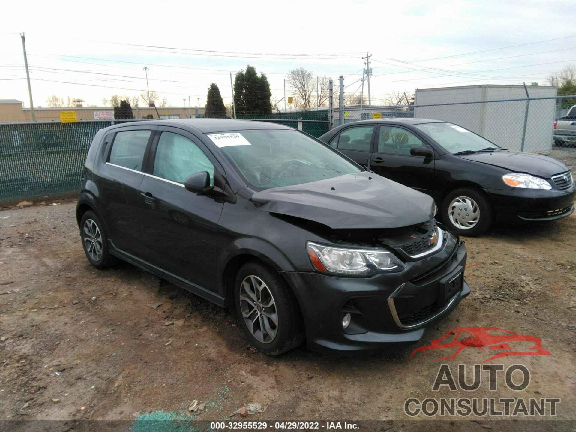 CHEVROLET SONIC 2017 - 1G1JD6SB8H4129482