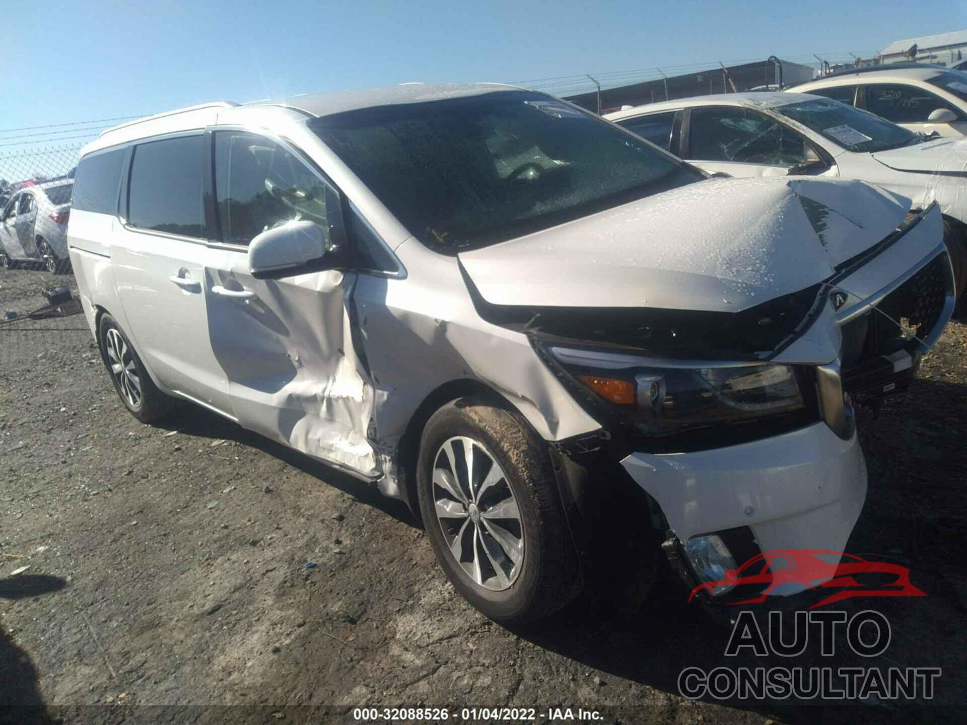 KIA SEDONA 2018 - KNDMC5C12J6361710