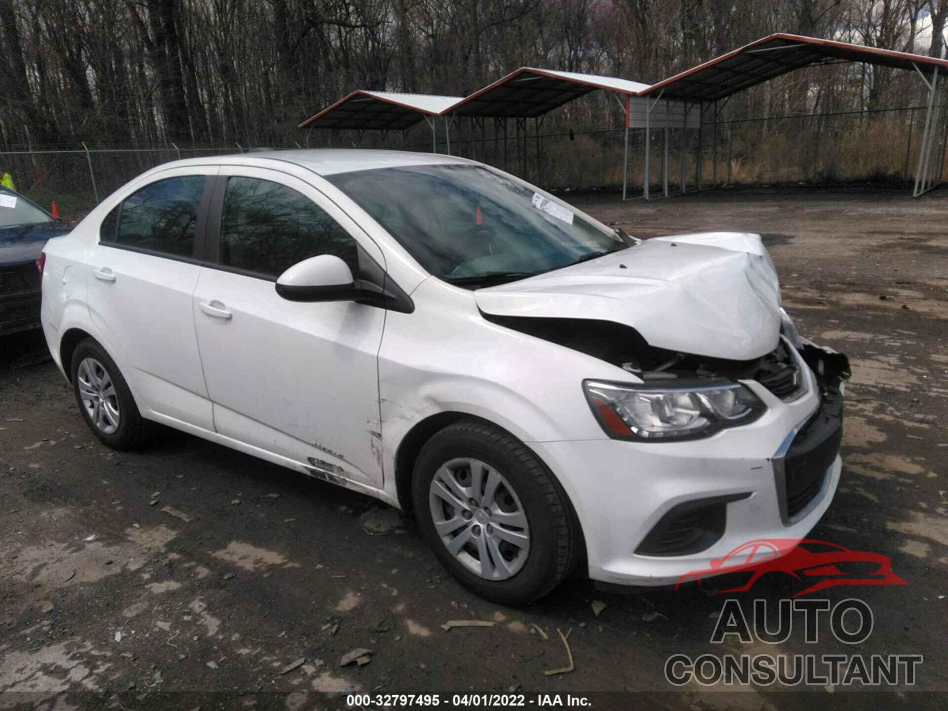 CHEVROLET SONIC 2017 - 1G1JB5SG5H4177887