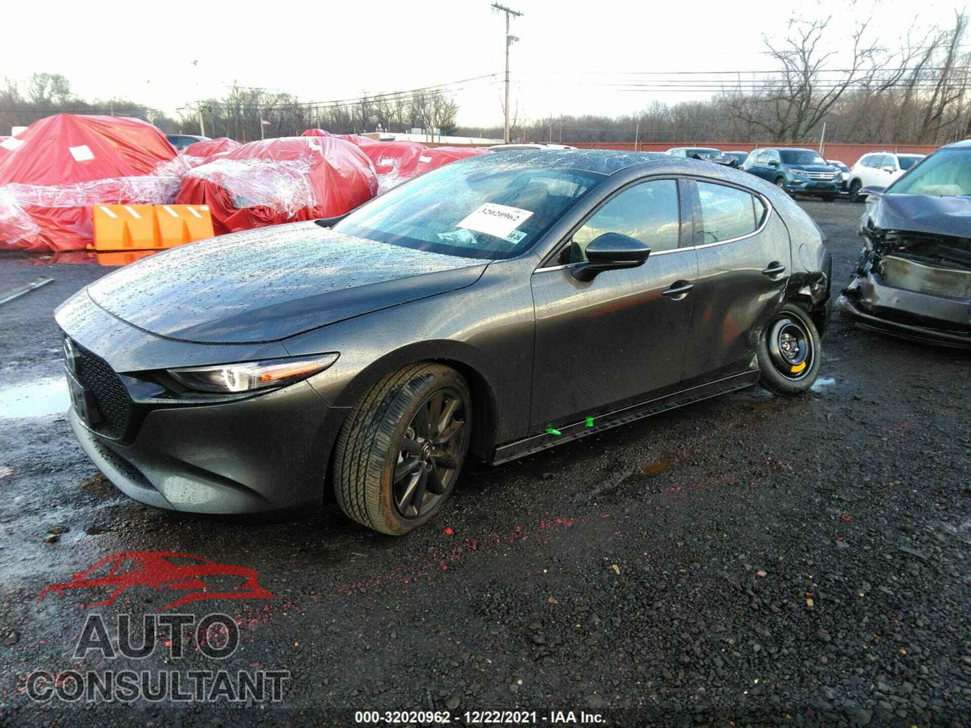 MAZDA MAZDA3 HATCHBACK 2021 - JM1BPBMLXM1402337