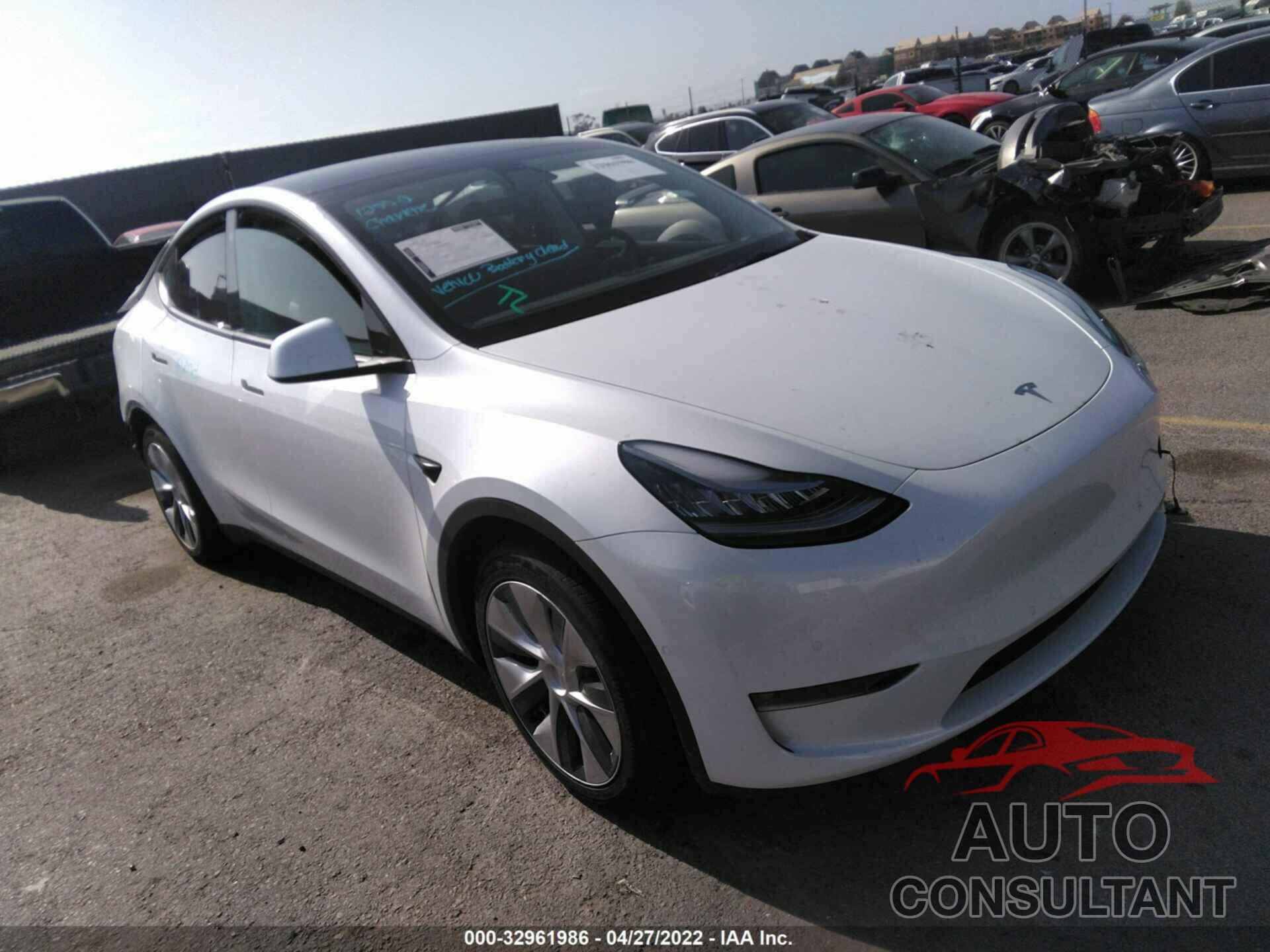 TESLA MODEL Y 2021 - 5YJYGDED0MF103668