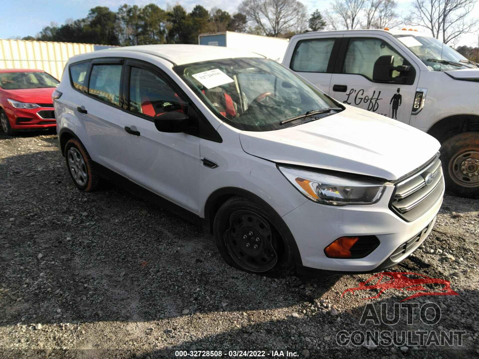 FORD ESCAPE 2017 - 1FMCU0F71HUE14491