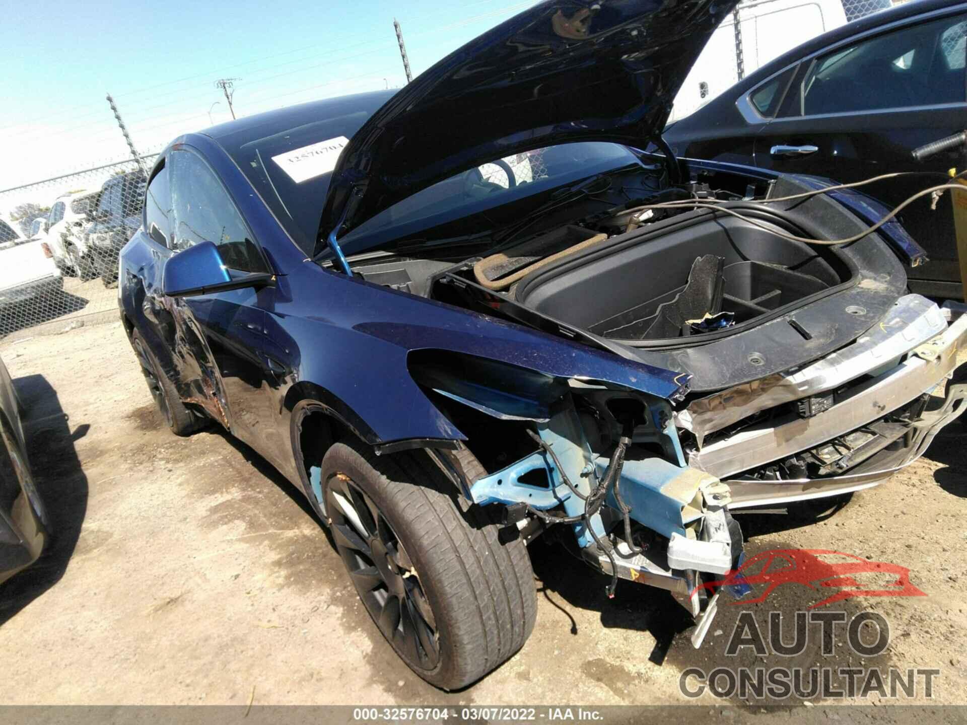 TESLA MODEL Y 2021 - 5YJYGAEE2MF129616