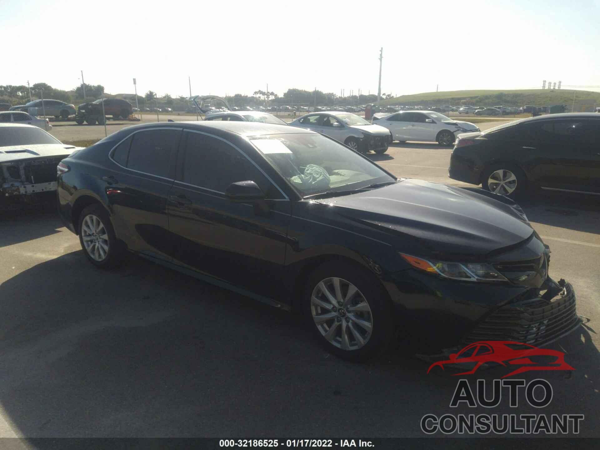 TOYOTA CAMRY 2019 - 4T1B11HK1KU692584
