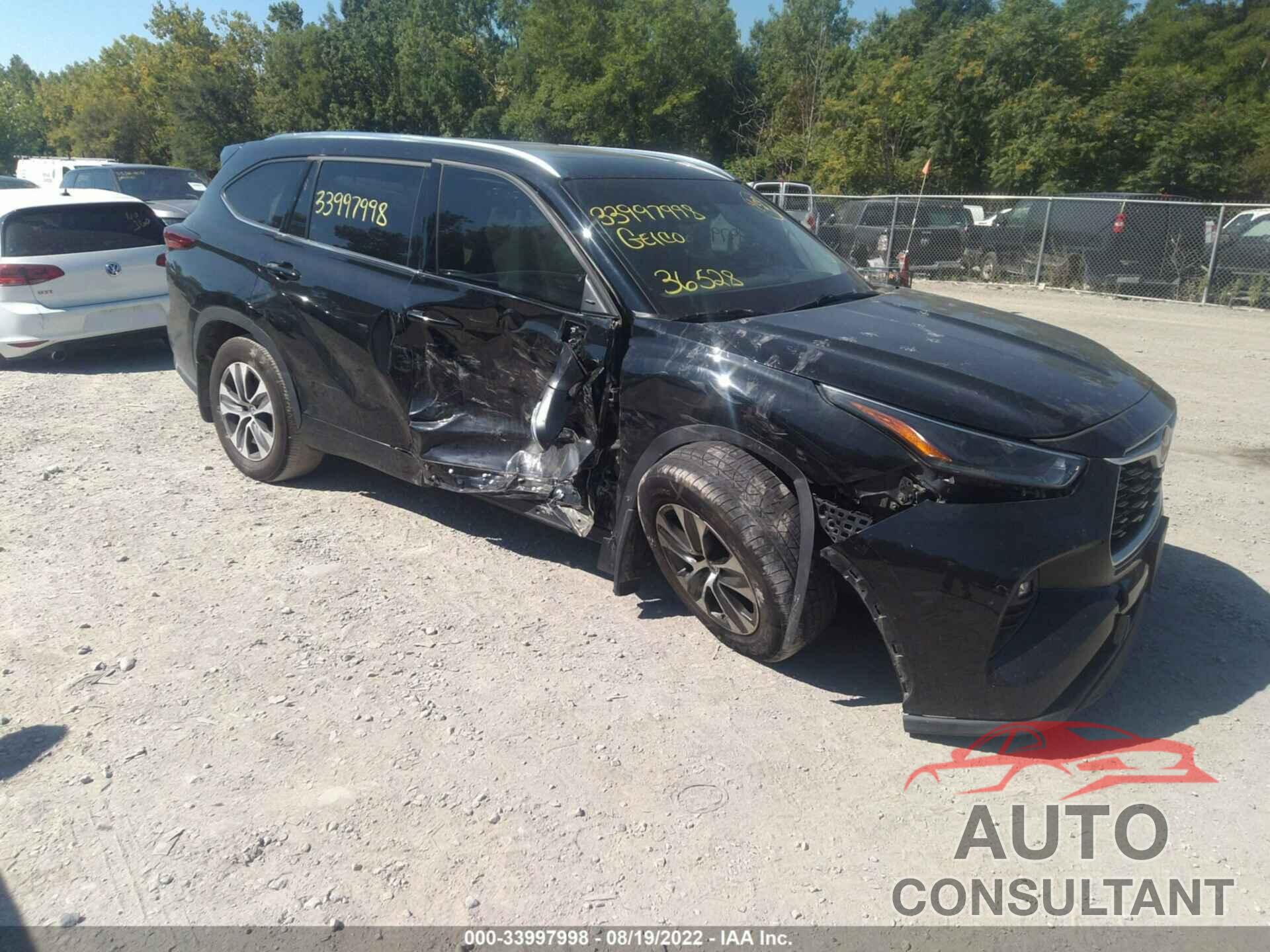 TOYOTA HIGHLANDER 2021 - 5TDHZRBH2MS072238