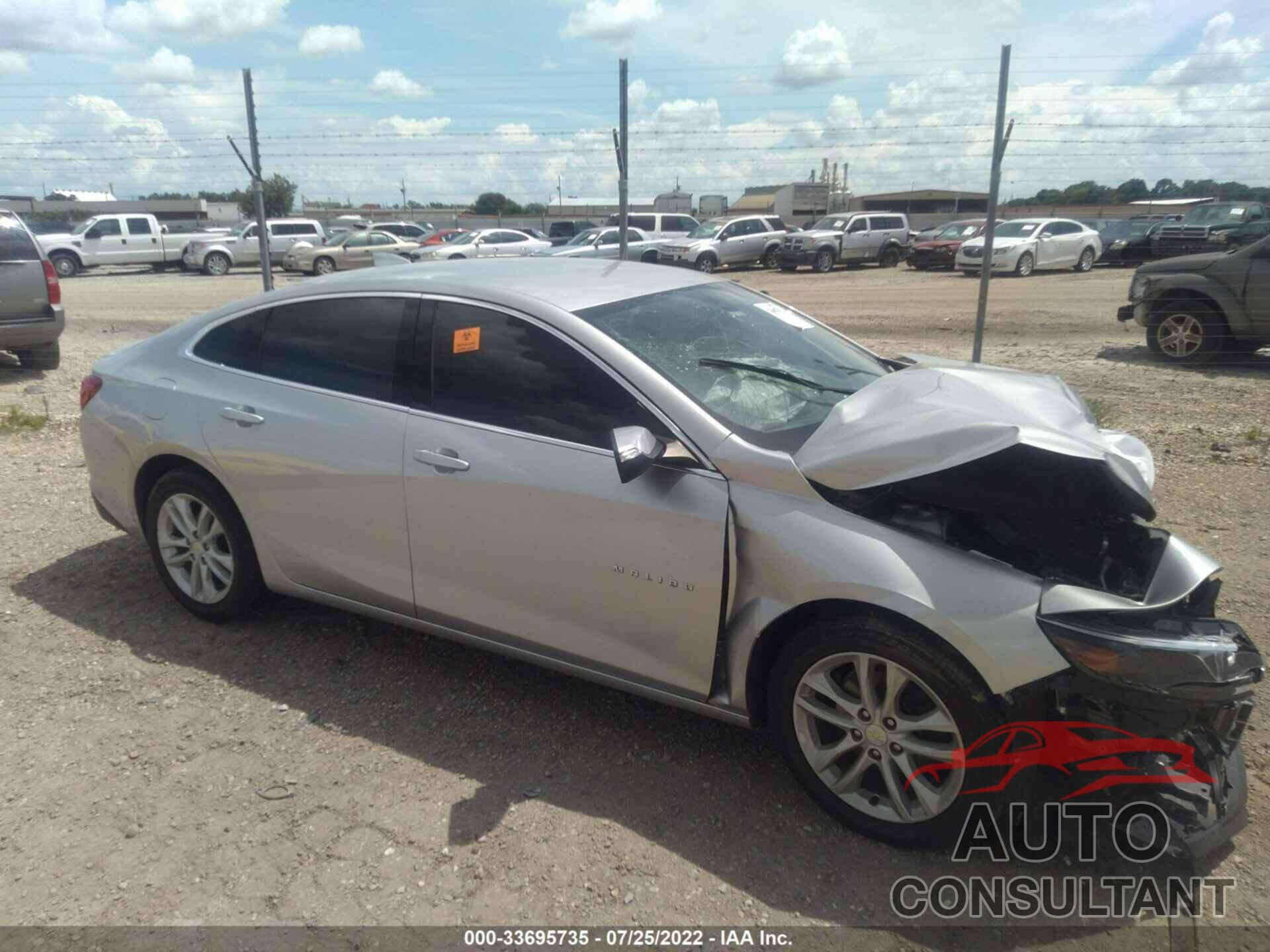 CHEVROLET MALIBU 2017 - 1G1ZE5ST3HF195770