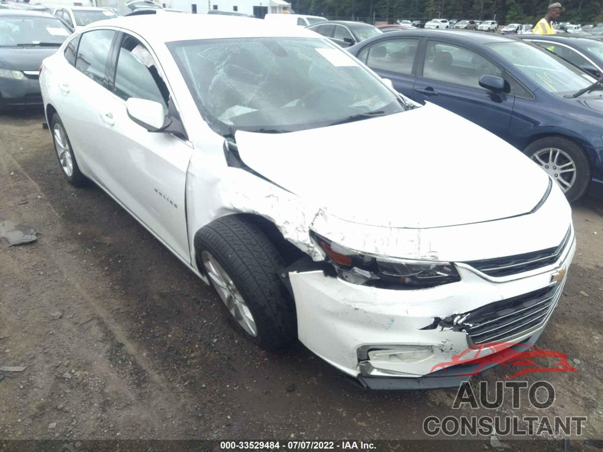CHEVROLET MALIBU 2018 - 1G1ZD5ST1JF133521