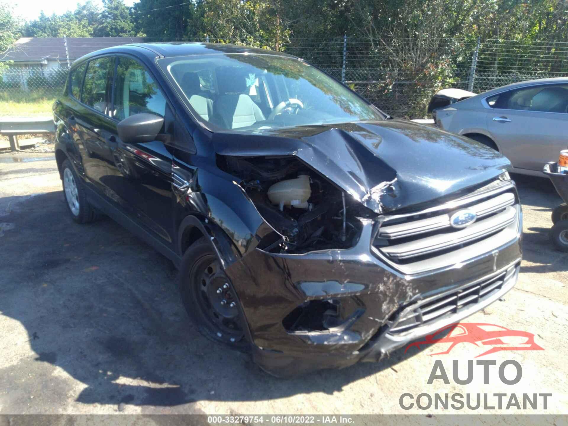FORD ESCAPE 2017 - 1FMCU0F79HUC72455