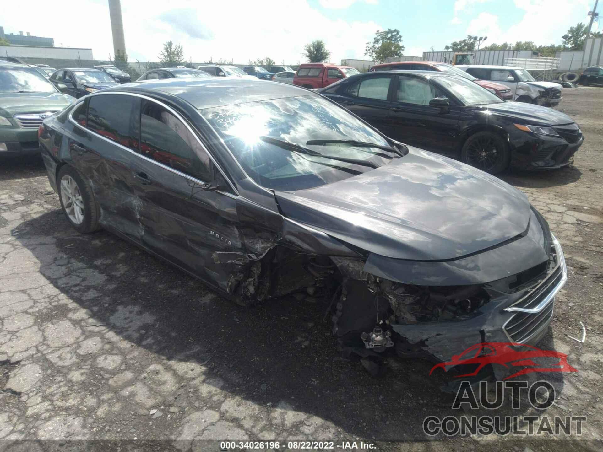 CHEVROLET MALIBU 2017 - 1G1ZE5ST2HF161318