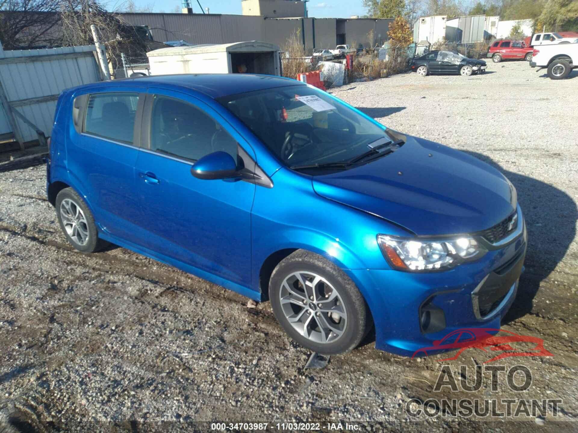 CHEVROLET SONIC 2019 - 1G1JD6SB4K4149218