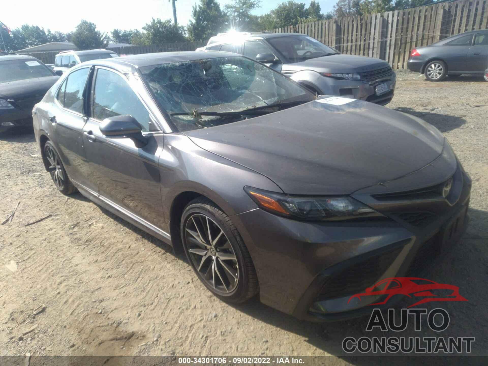 TOYOTA CAMRY 2022 - 4T1T11AK6NU675427