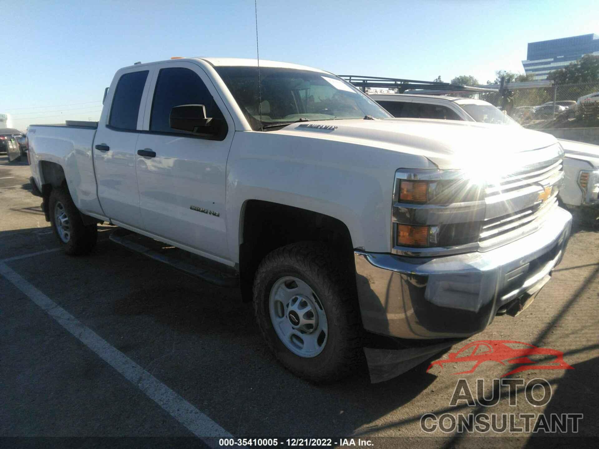 CHEVROLET SILVERADO 2500HD 2015 - 1GC2KUE89FZ130436