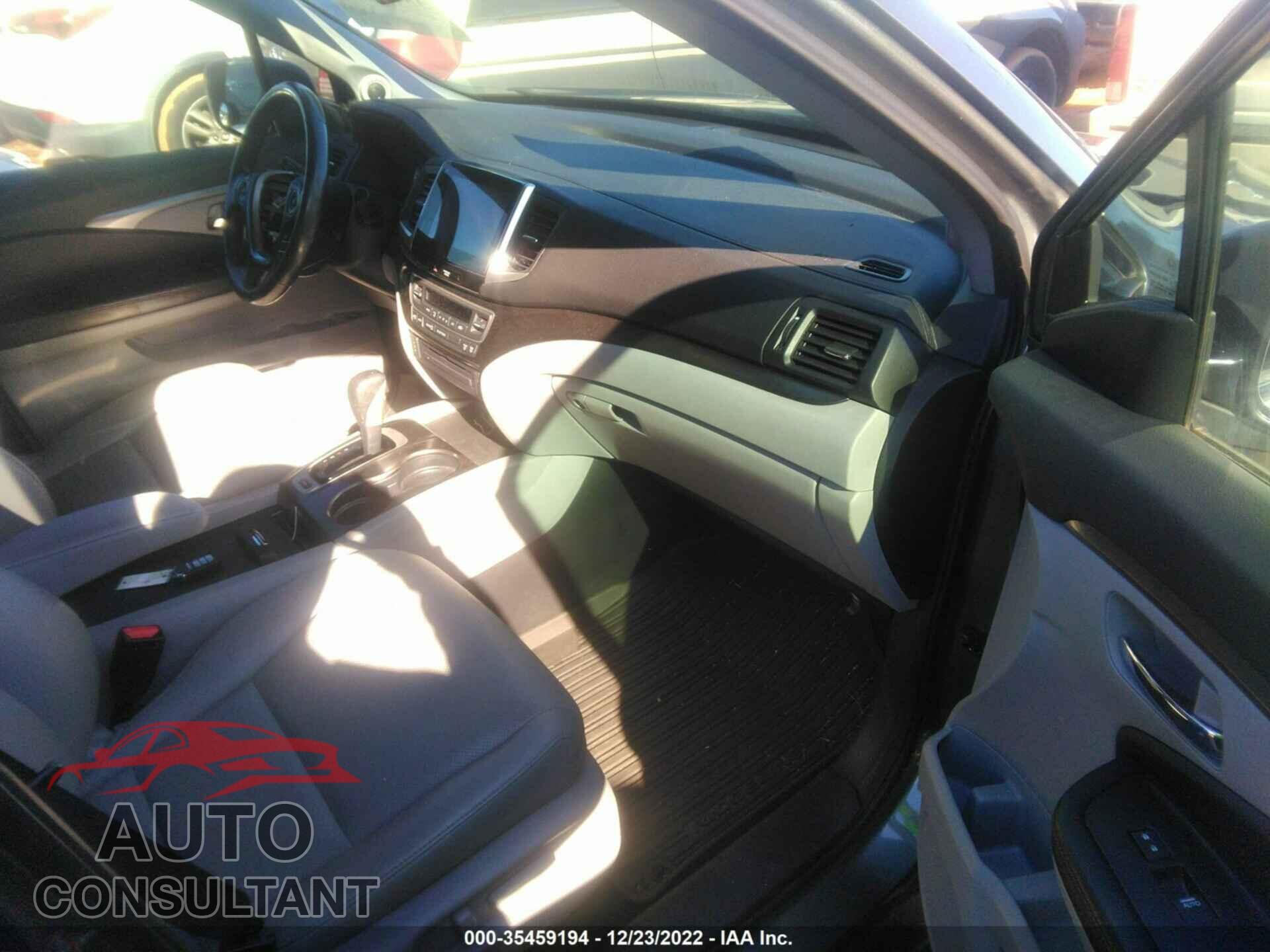 HONDA RIDGELINE 2017 - 5FPYK2F60HB010360