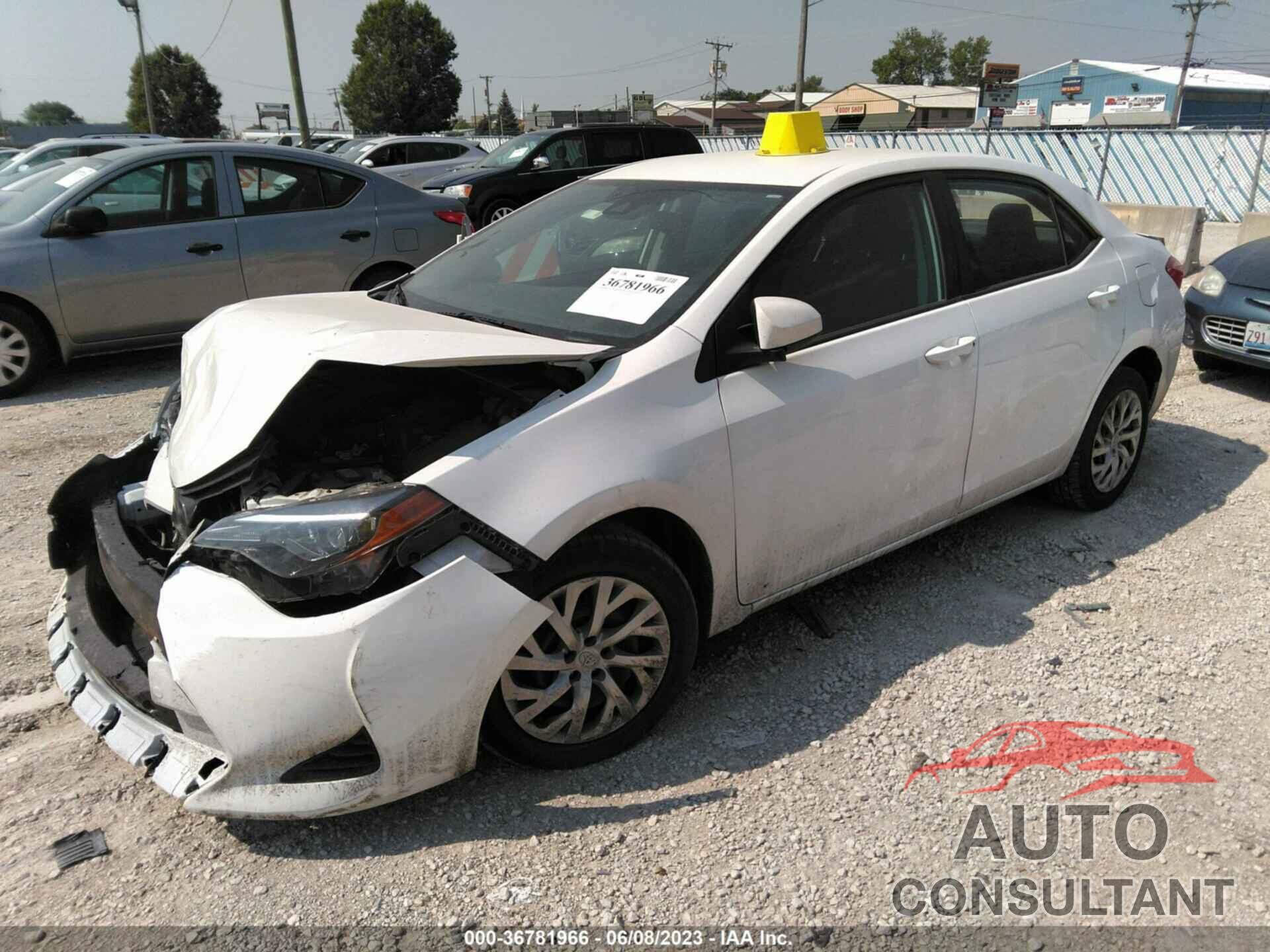 TOYOTA COROLLA 2019 - 2T1BURHE2KC233873