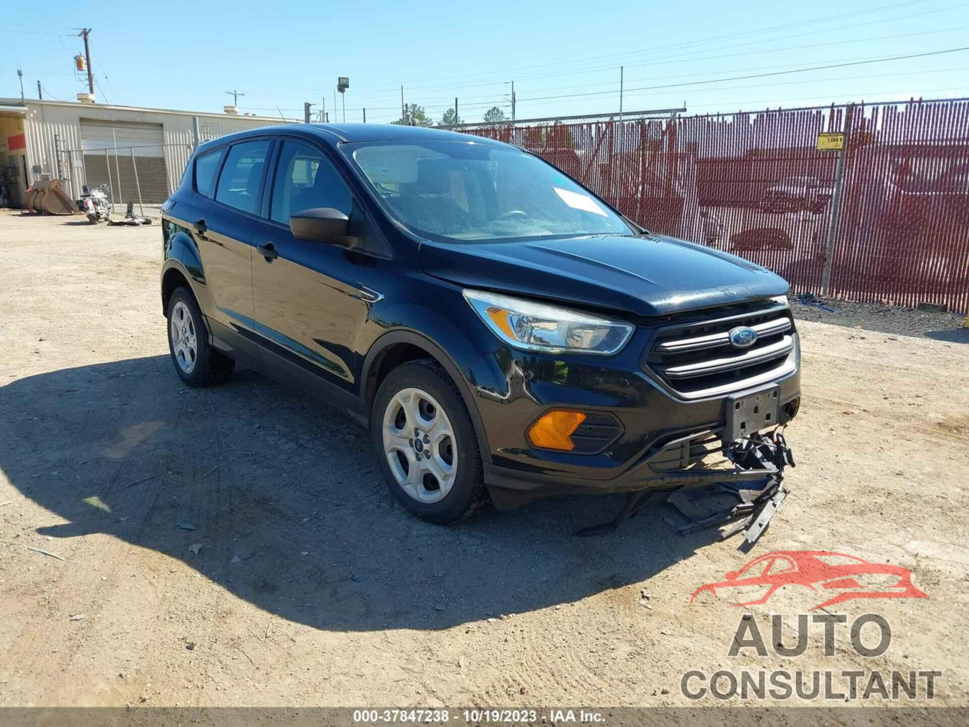 FORD ESCAPE 2017 - 1FMCU0F74HUE71932