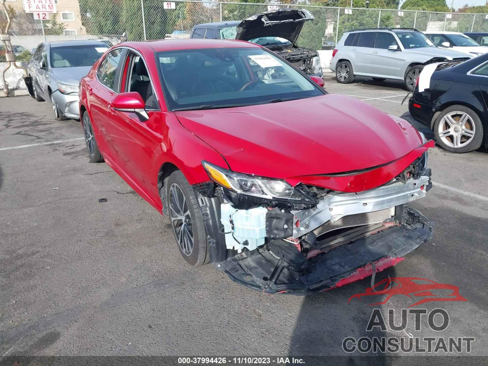 TOYOTA CAMRY 2019 - 4T1B11HK1KU283808