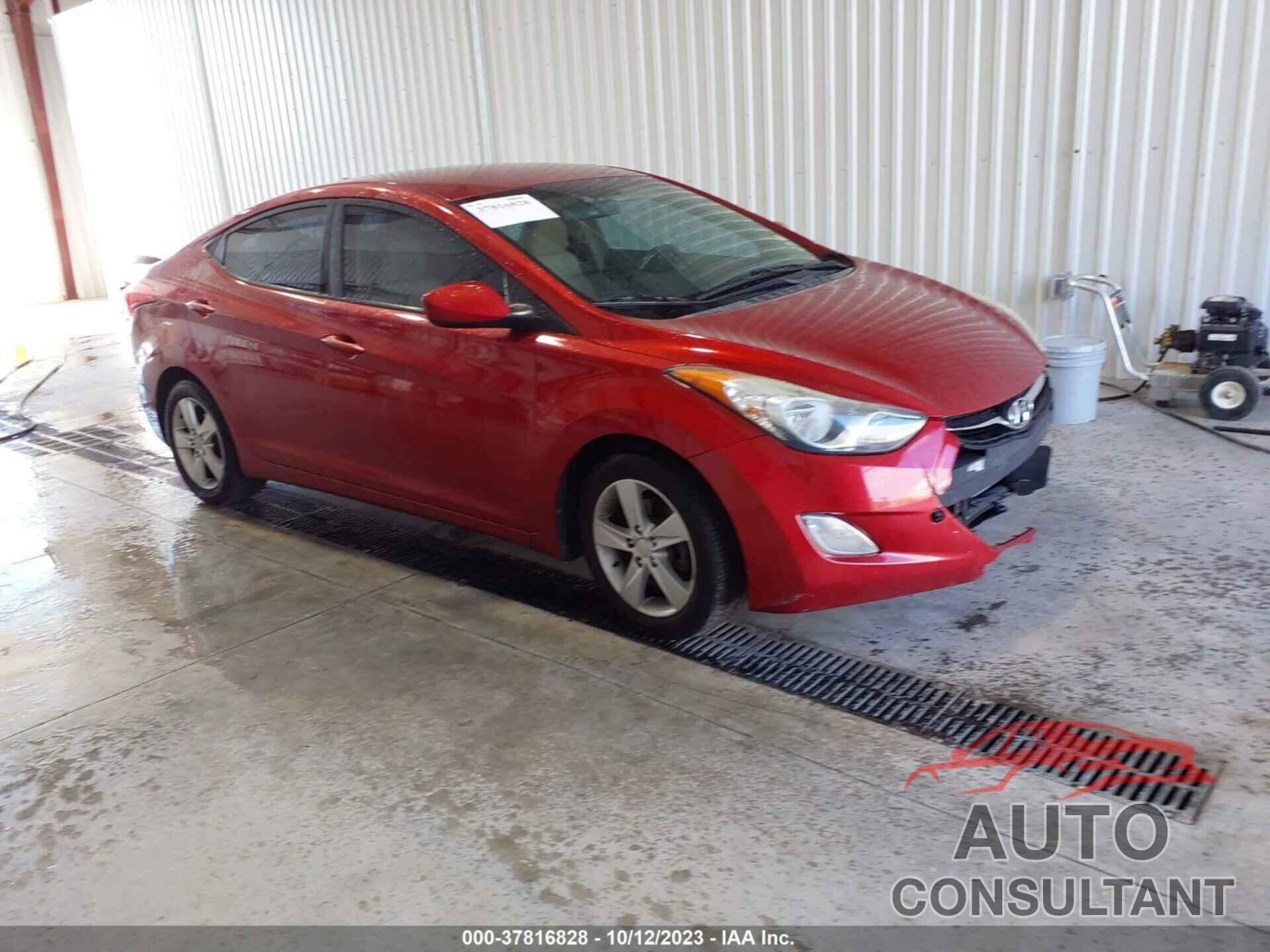 HYUNDAI ELANTRA 2013 - 5NPDH4AE8DH353915