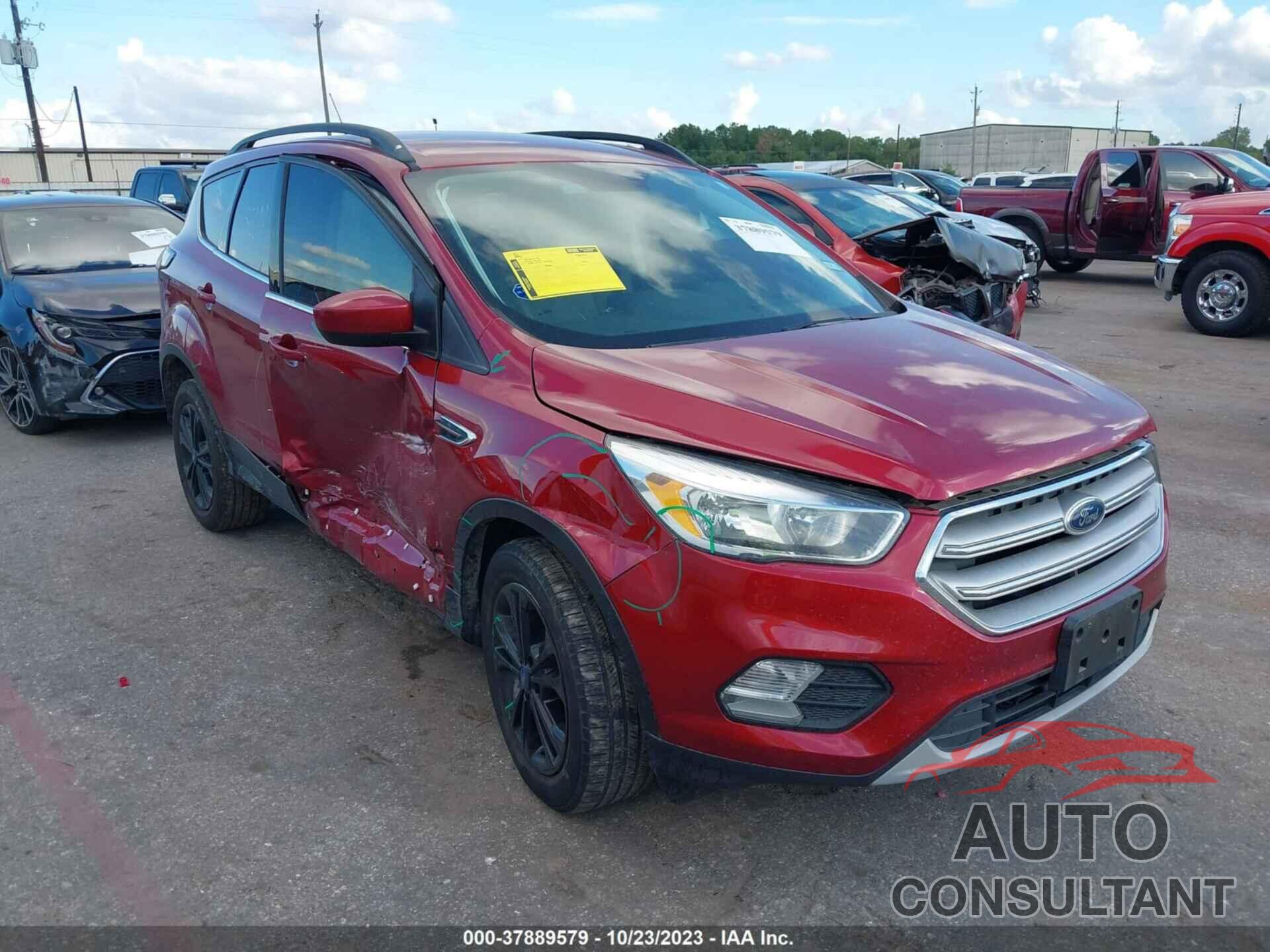 FORD ESCAPE 2018 - 1FMCU0GD1JUD43366