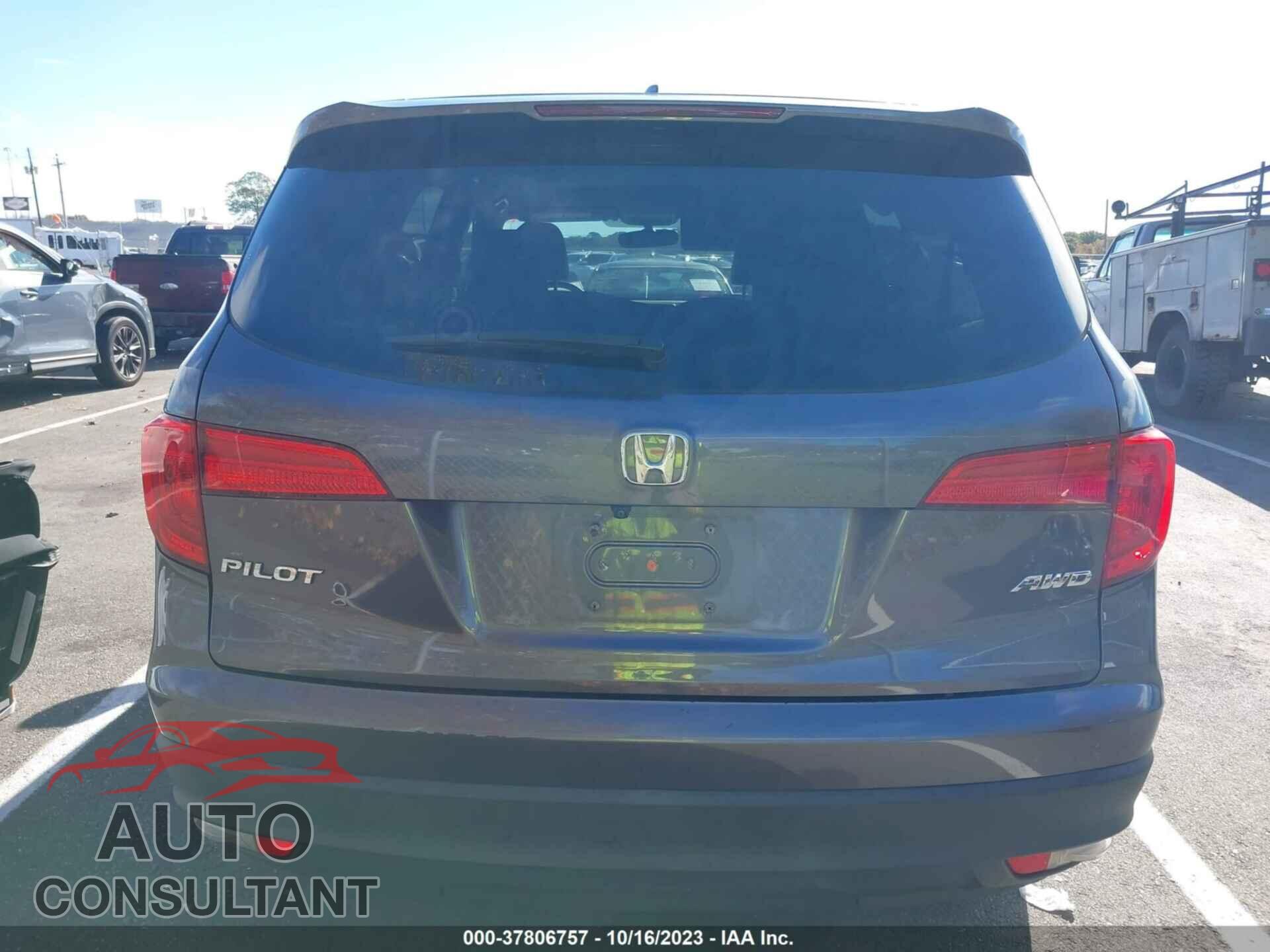 HONDA PILOT 2017 - 5FNYF6H72HB062972