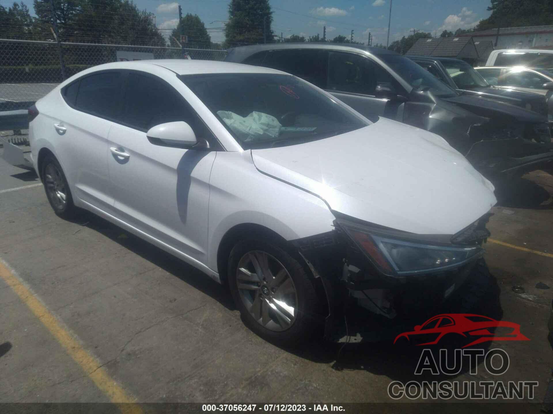 HYUNDAI ELANTRA 2019 - 5NPD84LF7KH490637