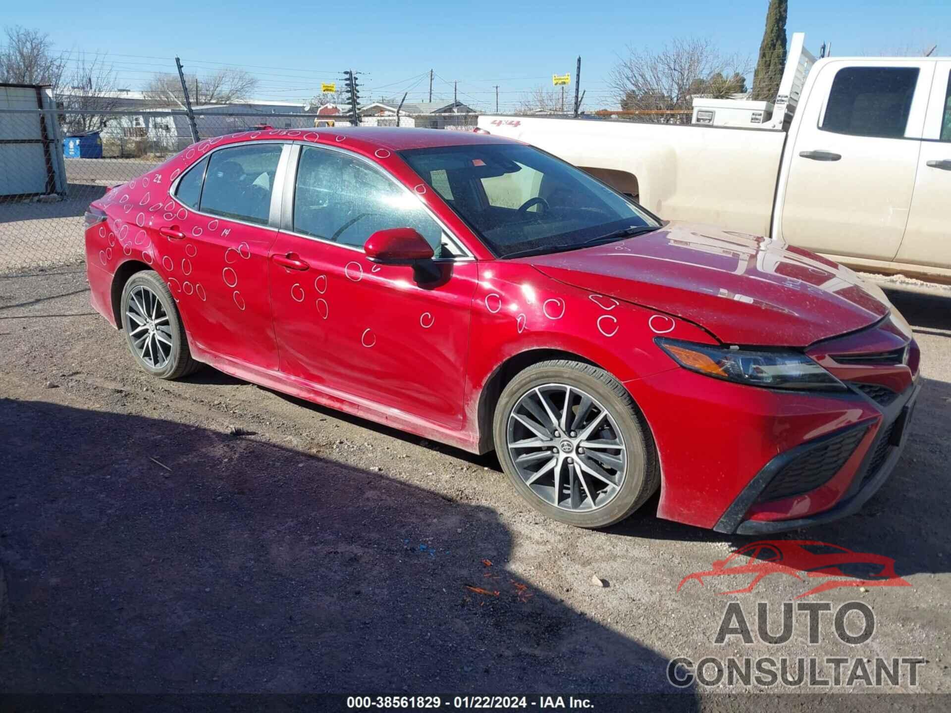 TOYOTA CAMRY 2021 - 4T1G11AK5MU483996