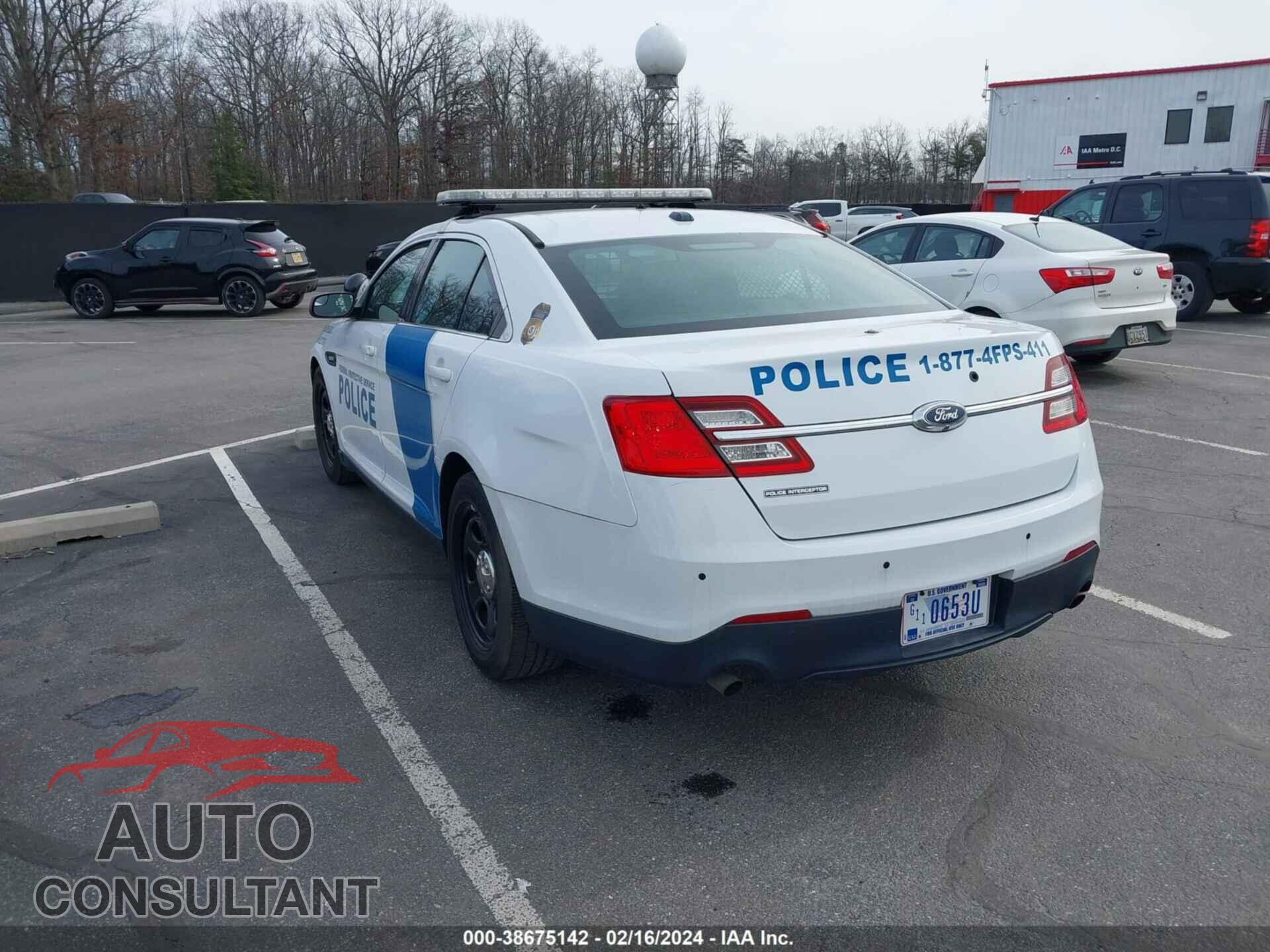 FORD TAURUS 2017 - 1FAHP2L83HG109251