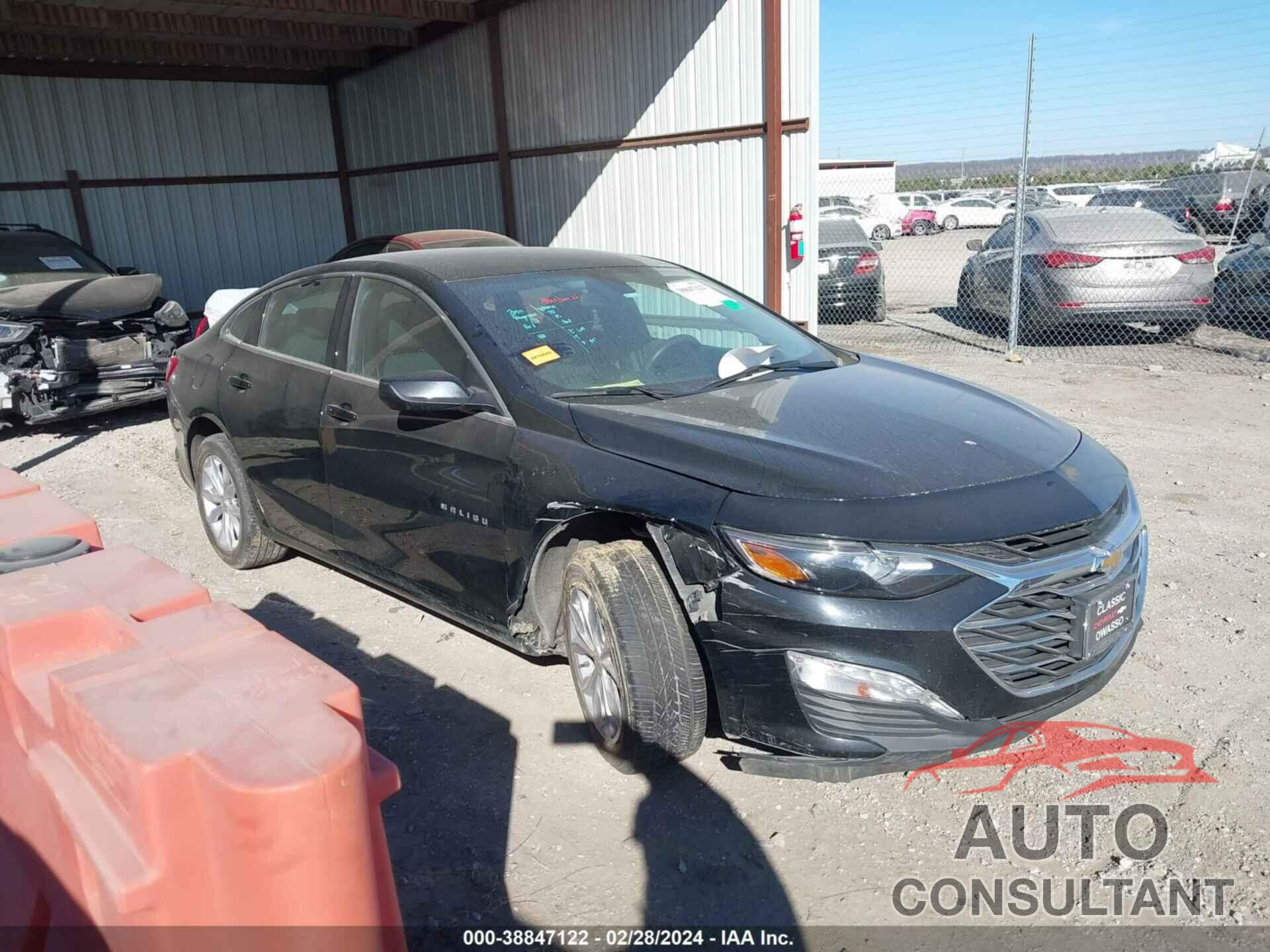 CHEVROLET MALIBU 2021 - 1G1ZD5ST5MF029134