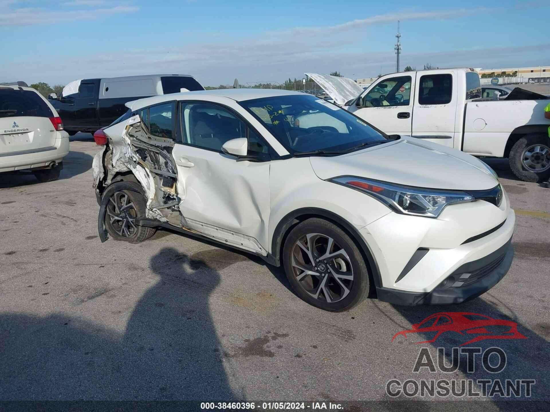 TOYOTA C-HR 2018 - NMTKHMBX3JR039889